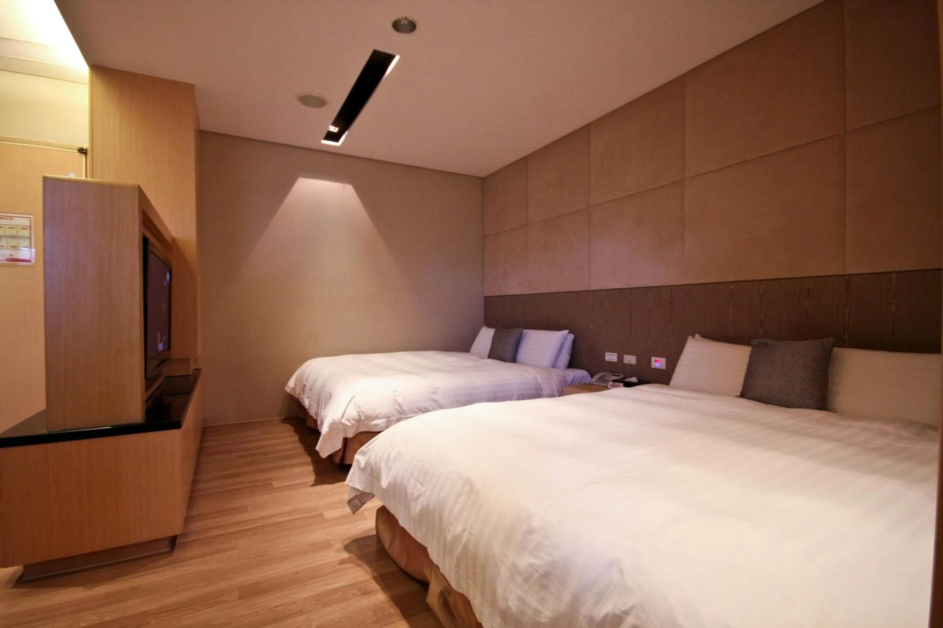 Bed in The Sun Hot Spring & Resort