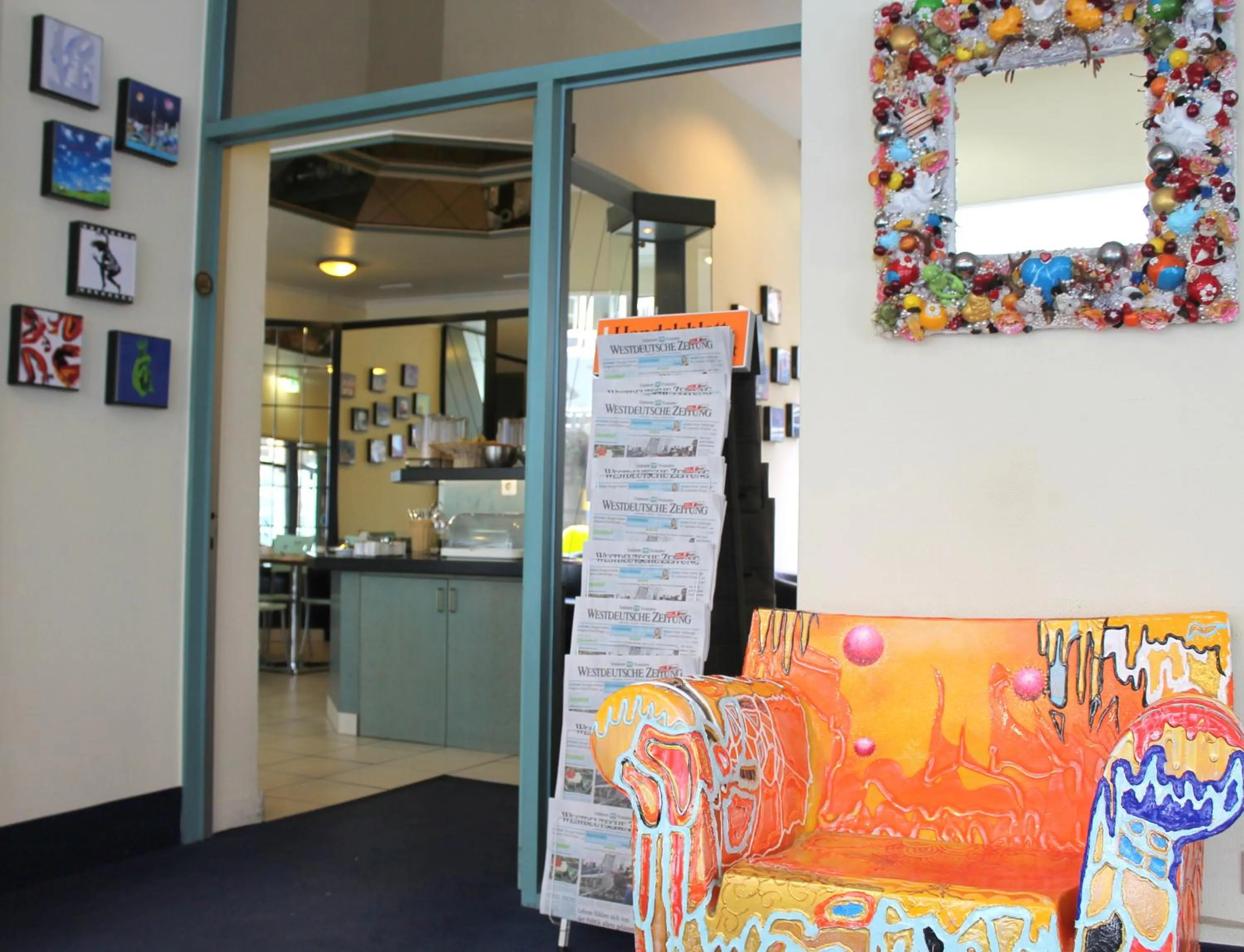 Decorative detail in Monopol Hotel