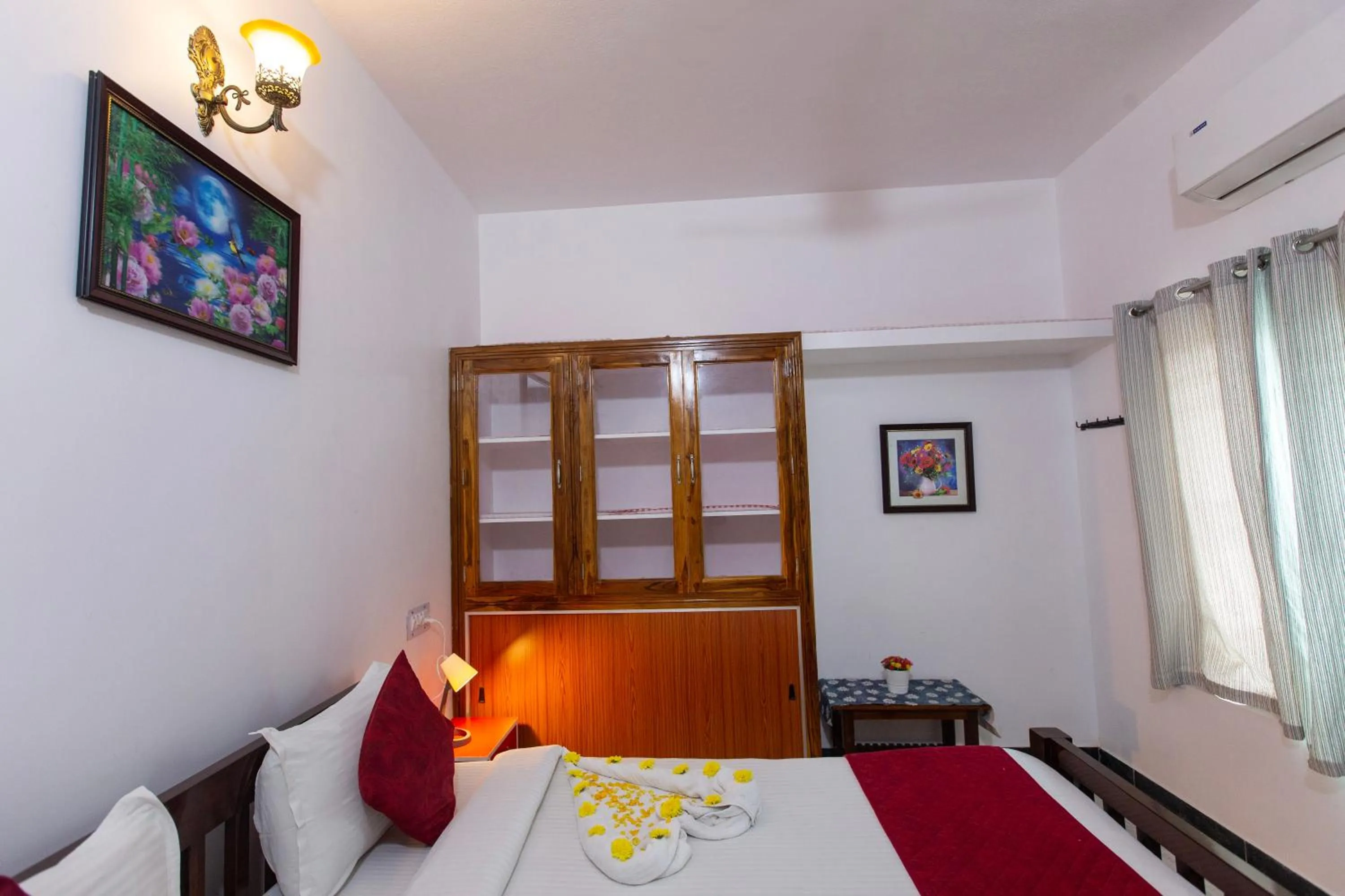 Bed in Sunflower Villa