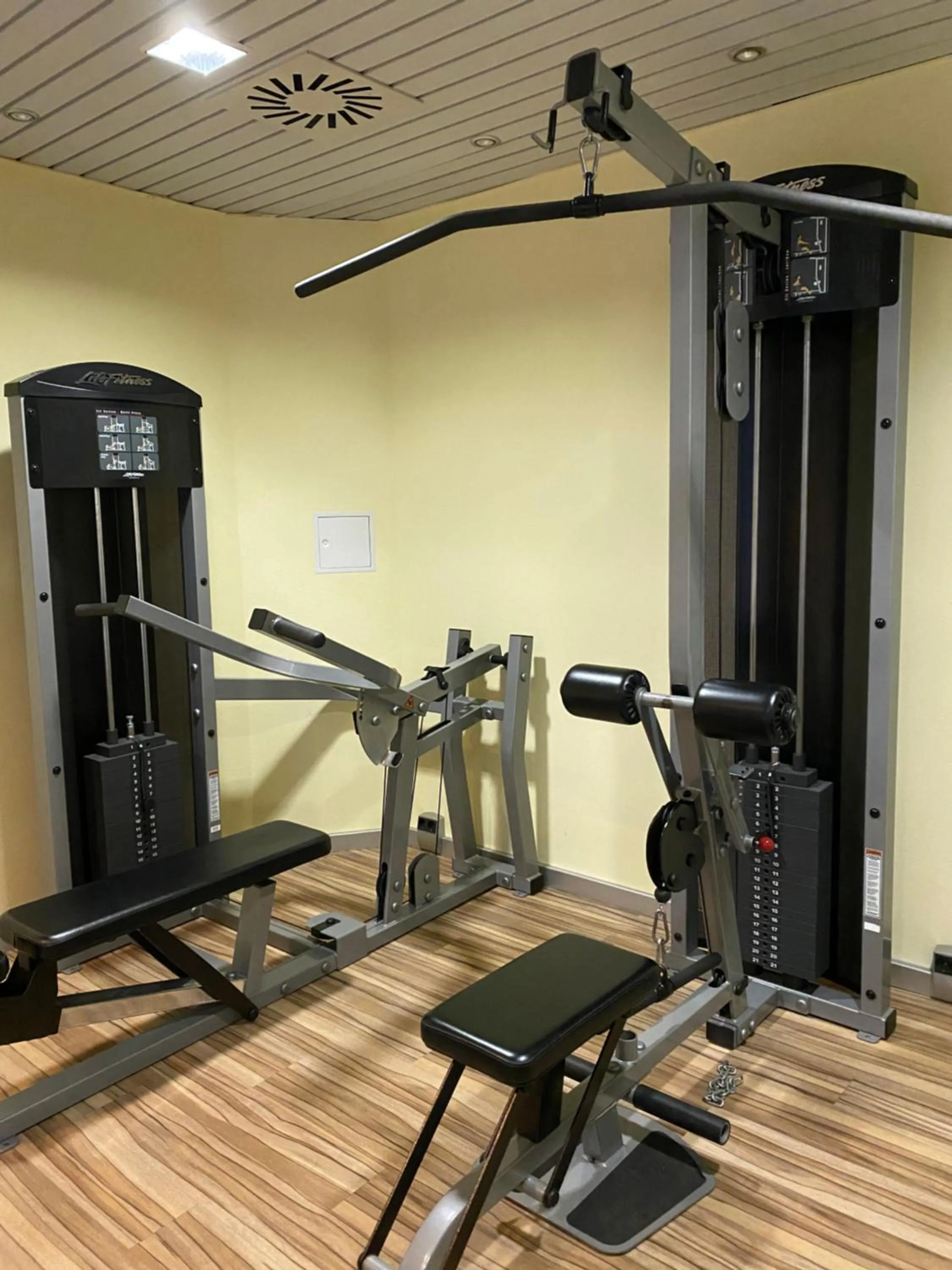 Fitness centre/facilities in Astralis Hotel Domizil