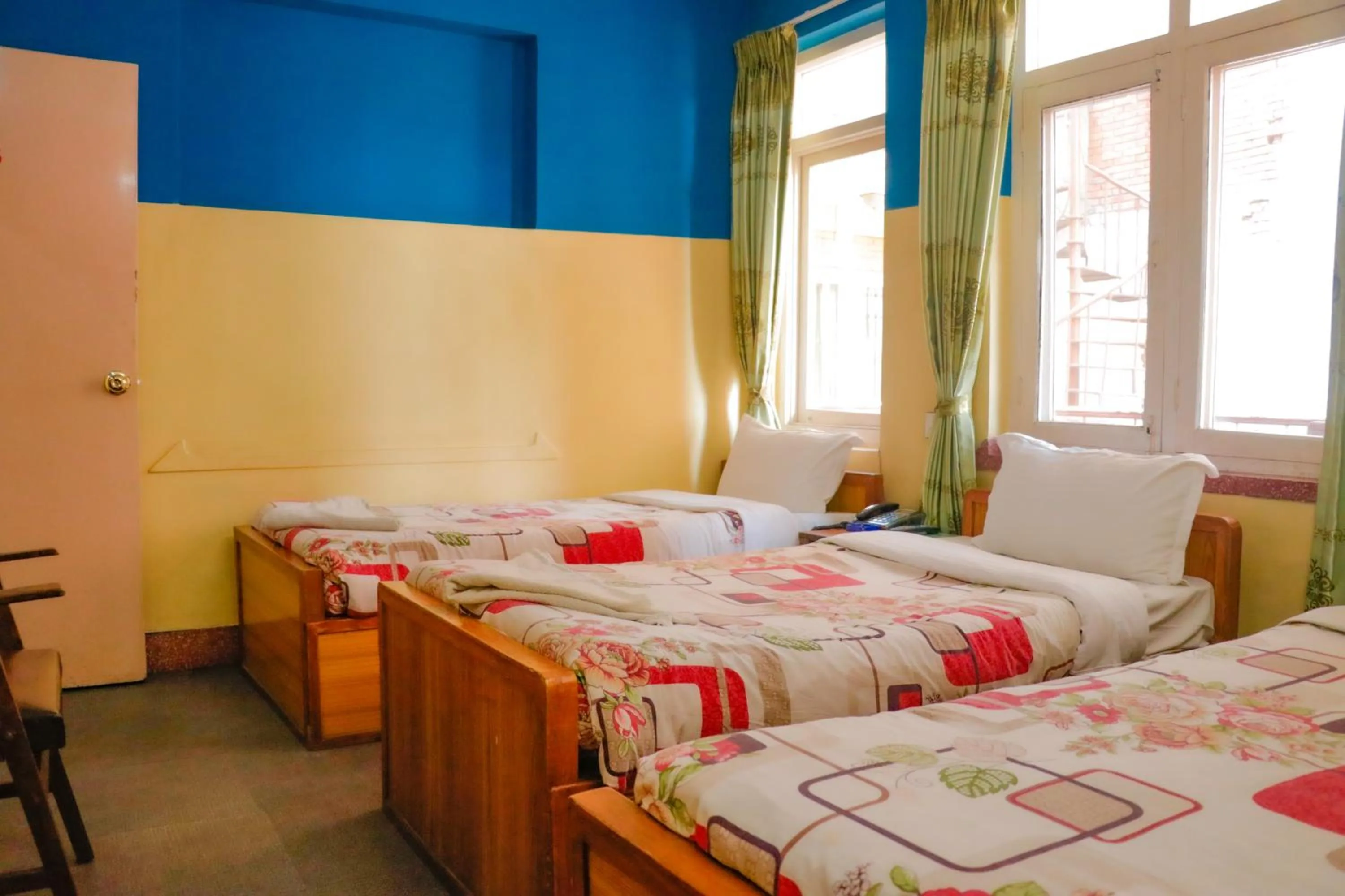 Bed in hotel Backpackers inn