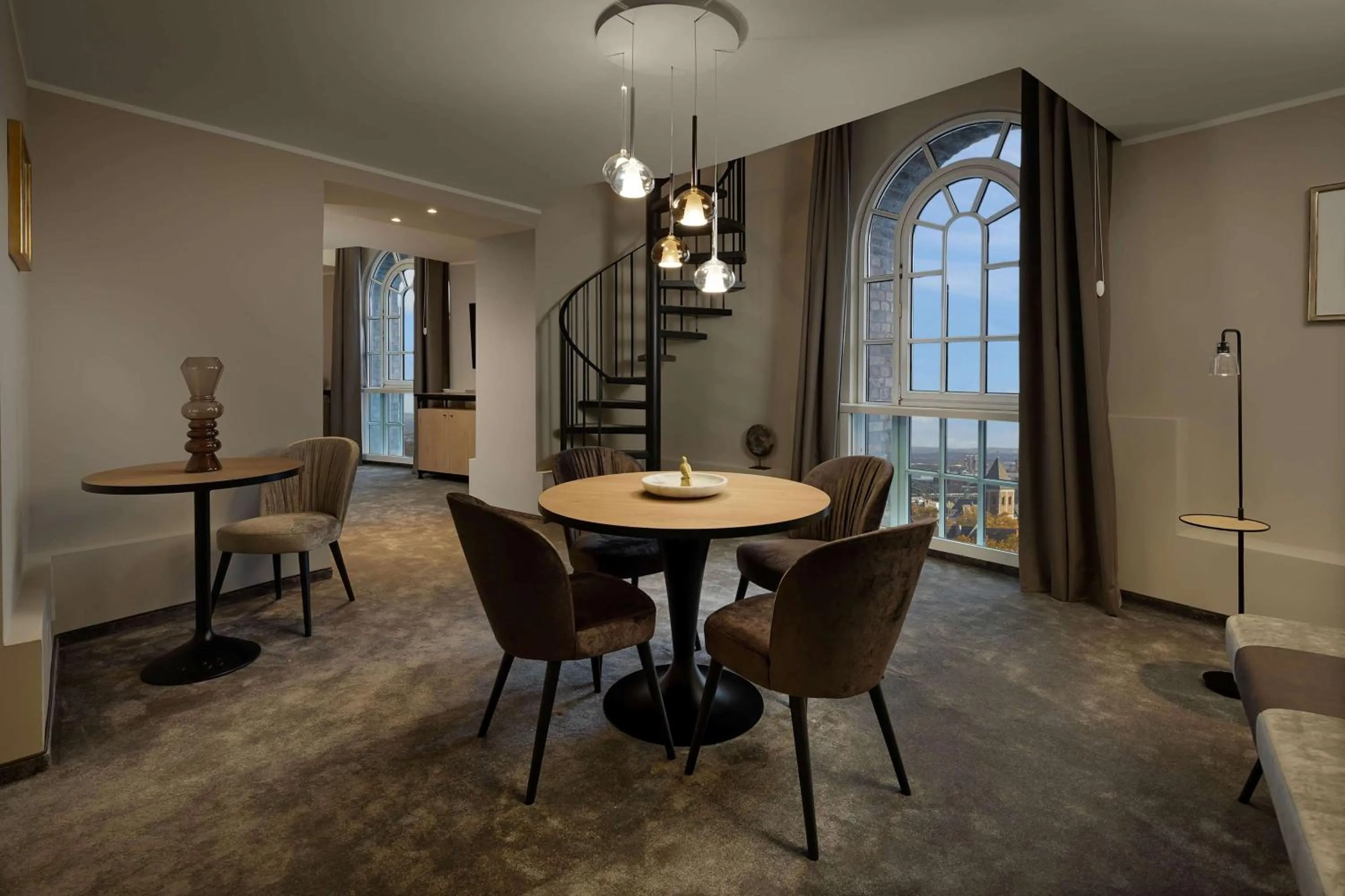 Living room in Wasserturm Hotel Cologne, Curio Collection by Hilton