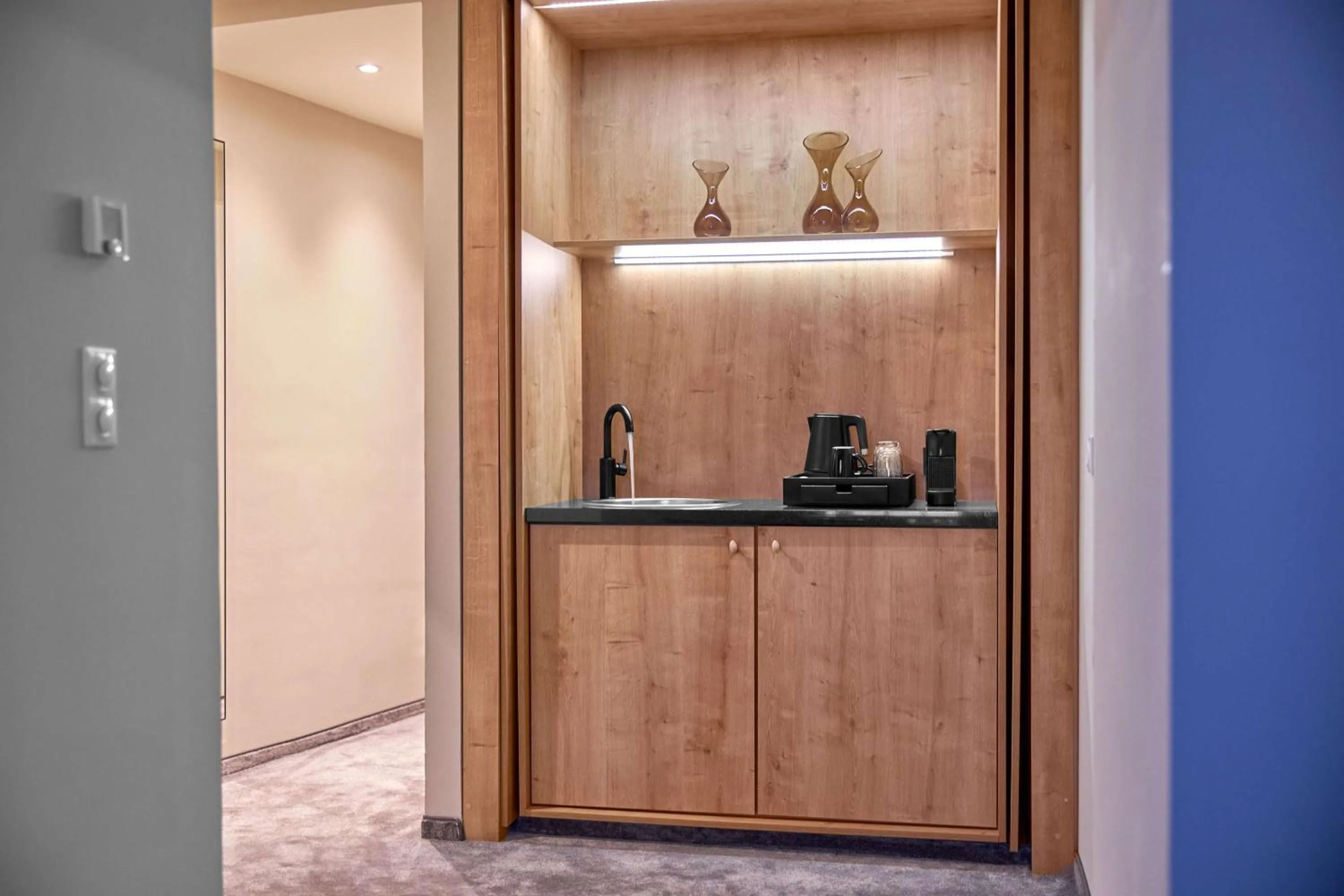 Photo of the whole room in Wasserturm Hotel Cologne, Curio Collection by Hilton