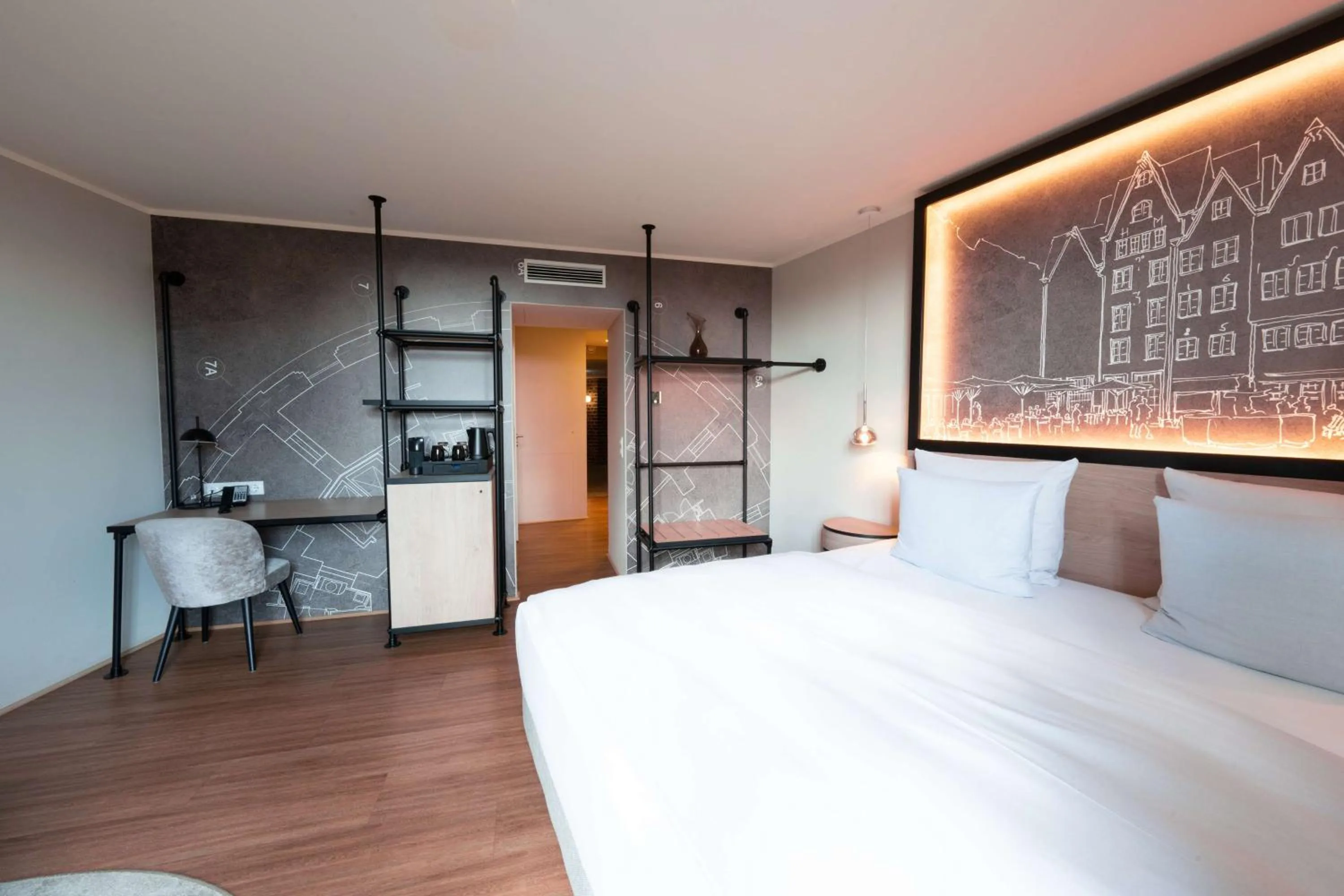 Bed in Wasserturm Hotel Cologne, Curio Collection by Hilton