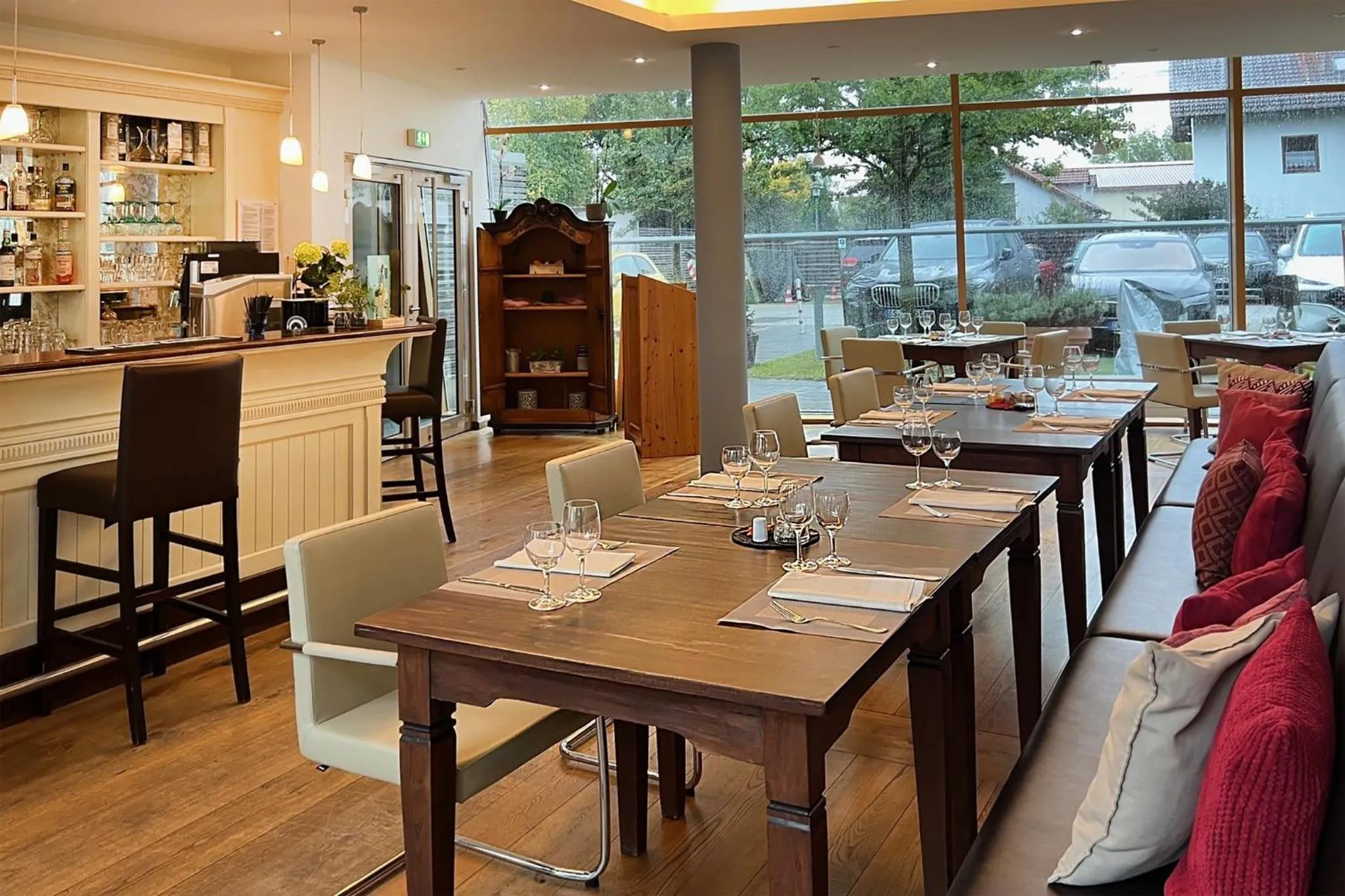 Restaurant/places to eat in Garner Hotel Munich - Messe by IHG