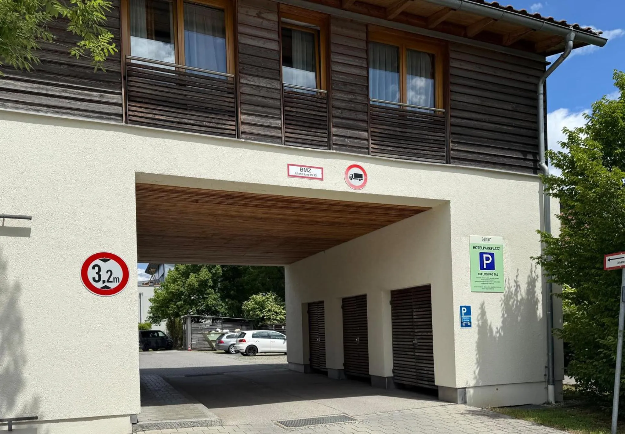 Property building in Garner Hotel Munich - Messe by IHG