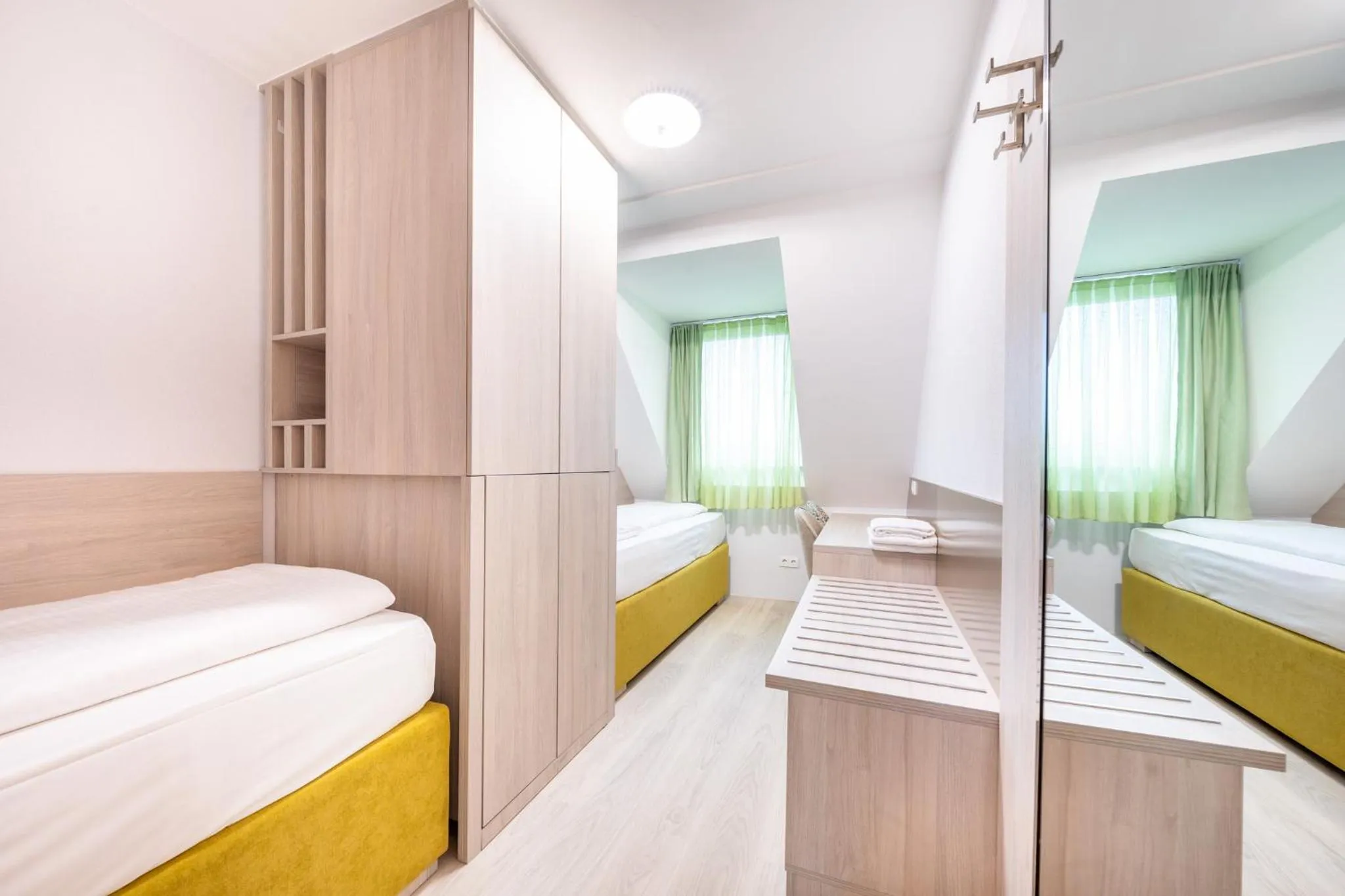 Photo of the whole room, Bed in HOTEL Am Spichernplatz