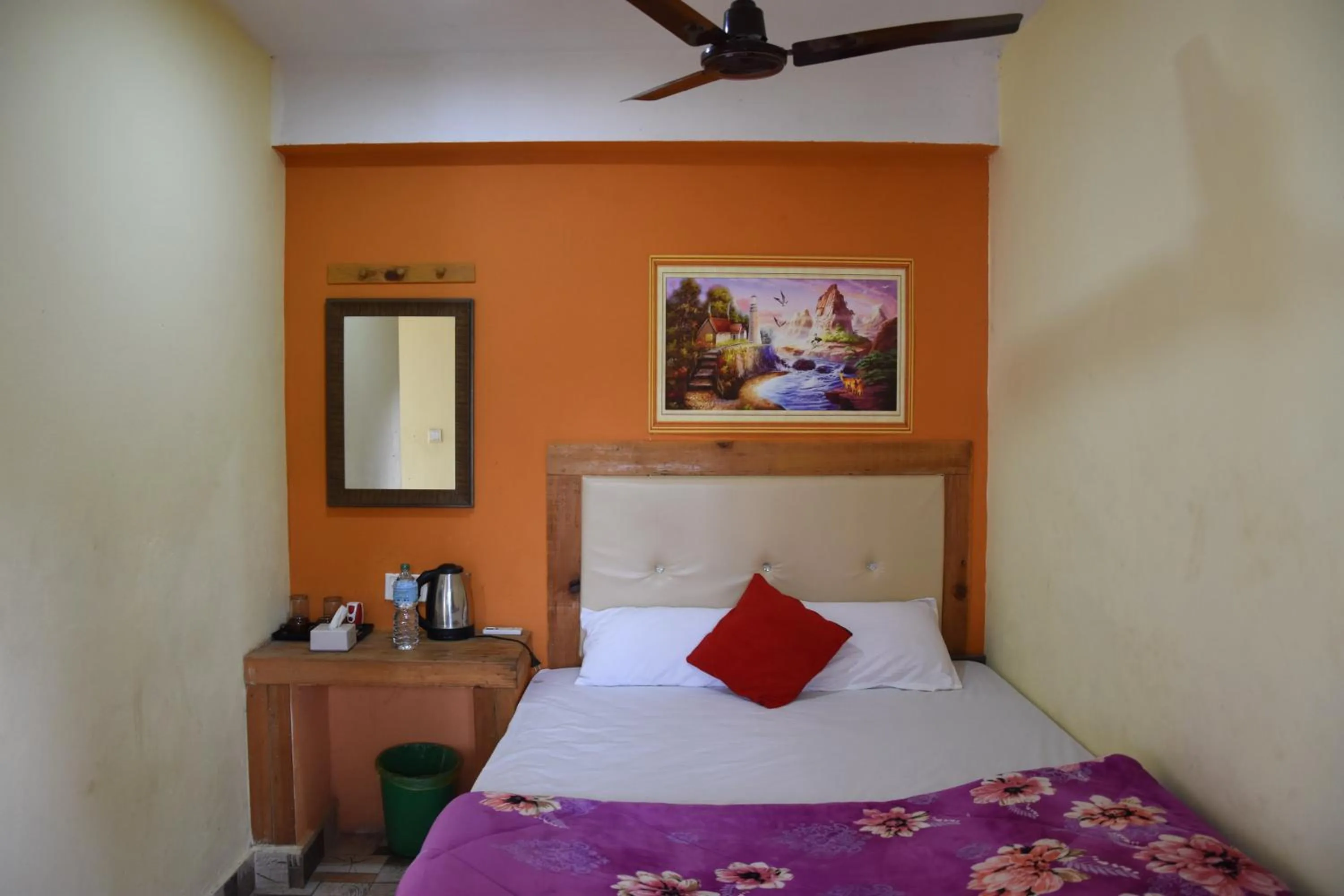 Bed in Hong Qi Hotel