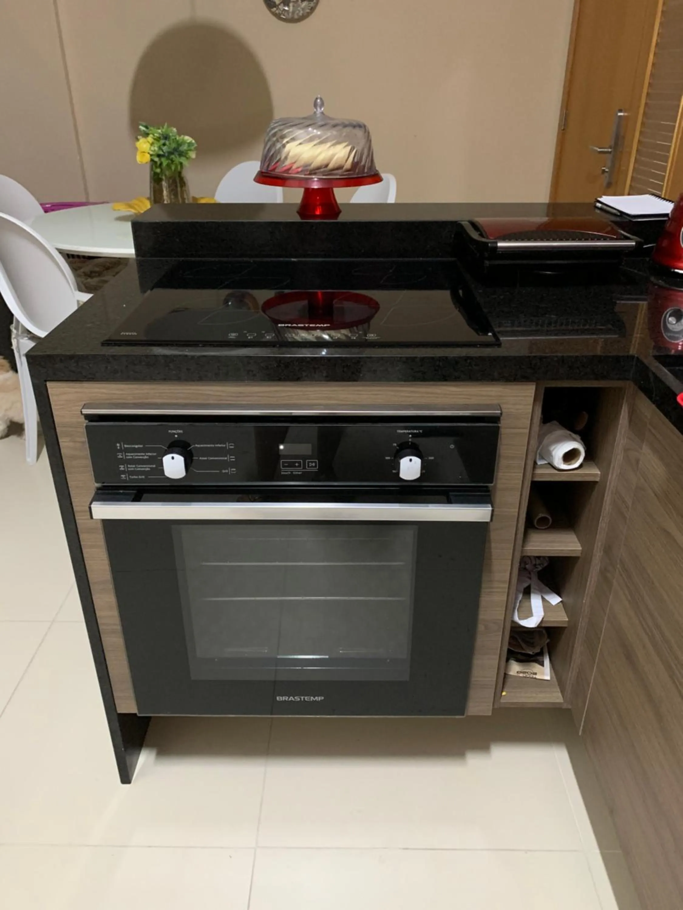 Communal kitchen in Flat Oka beach residence luxo