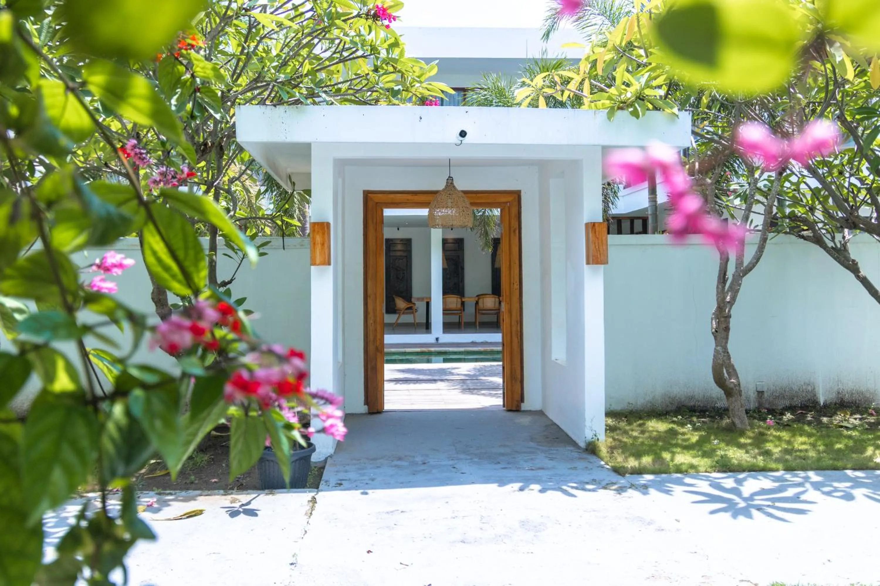 Facade/entrance in Nero North