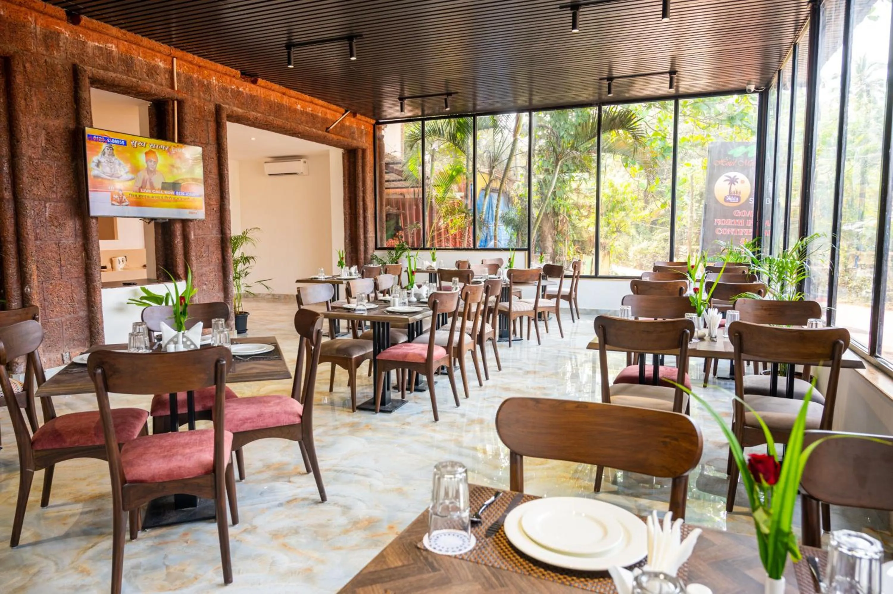 Restaurant/places to eat in Hotel Meraden Opus , Anjuna Beach Goa