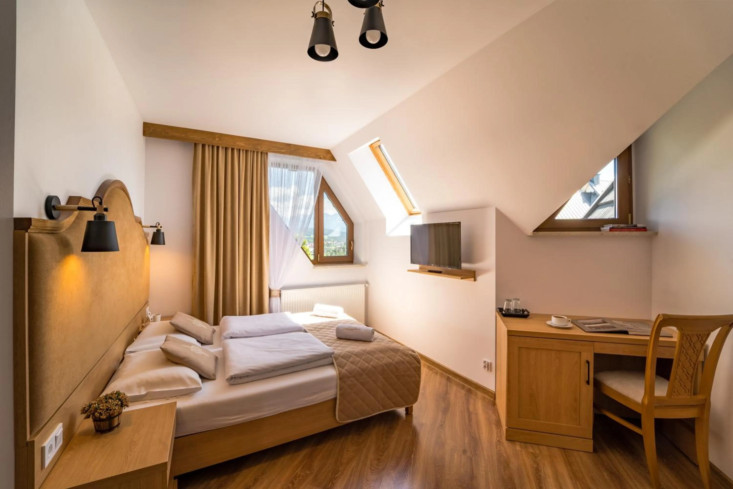 Bed in Miodowy Dworek