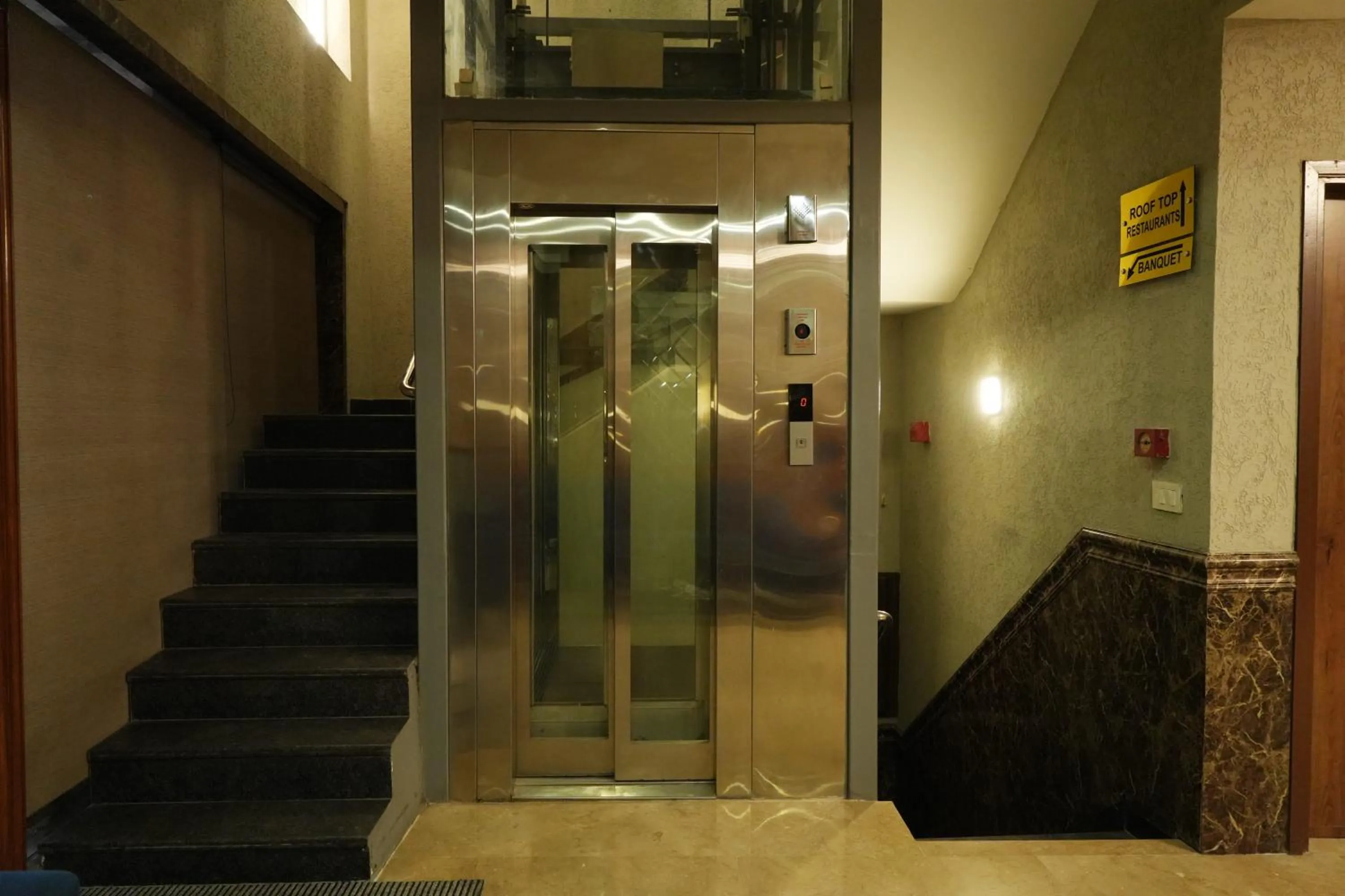 Property building in Hotel THE LAMP