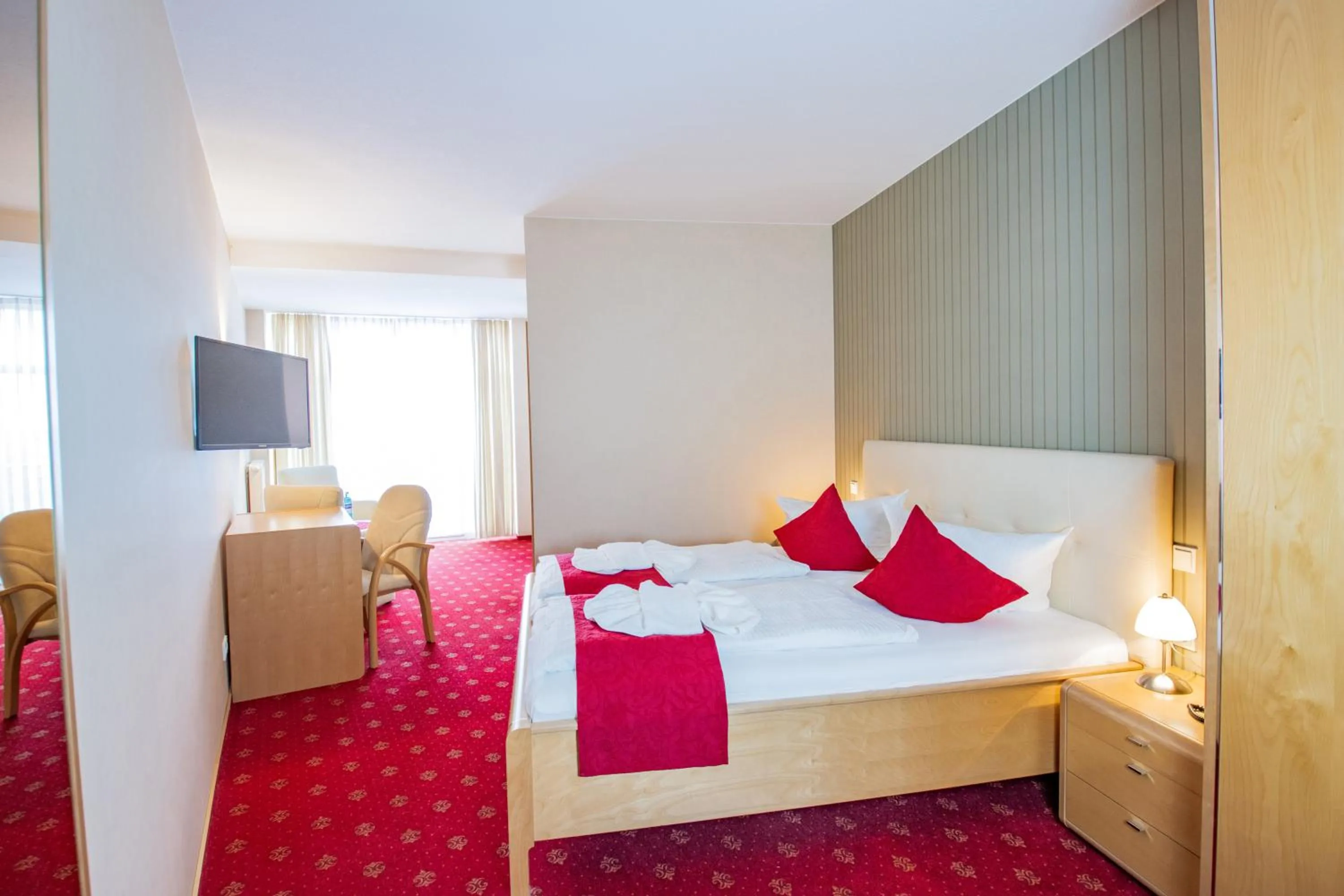 Photo of the whole room, Bed in SeeHotel Großräschen