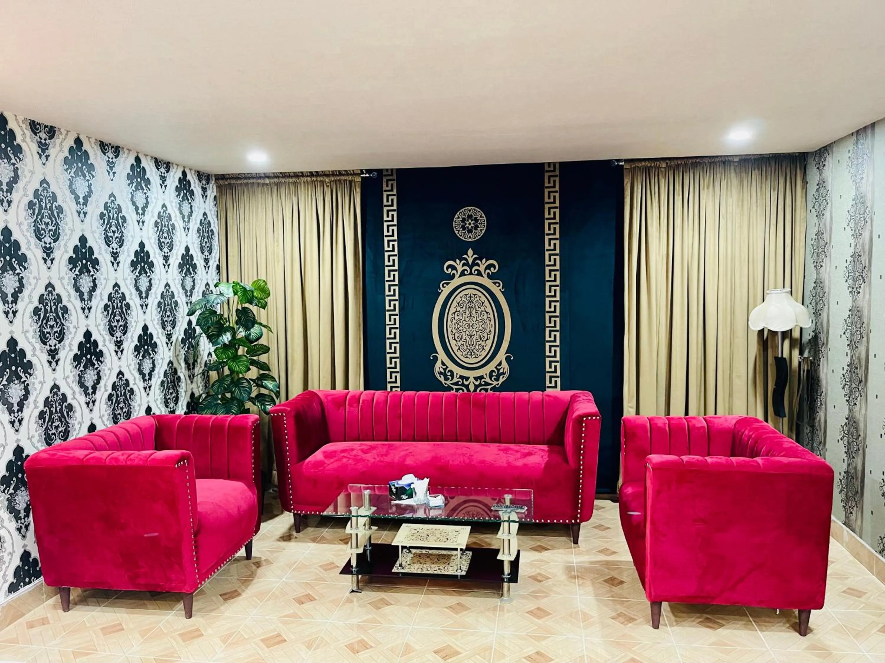 Living room in Hotel Serena Palace