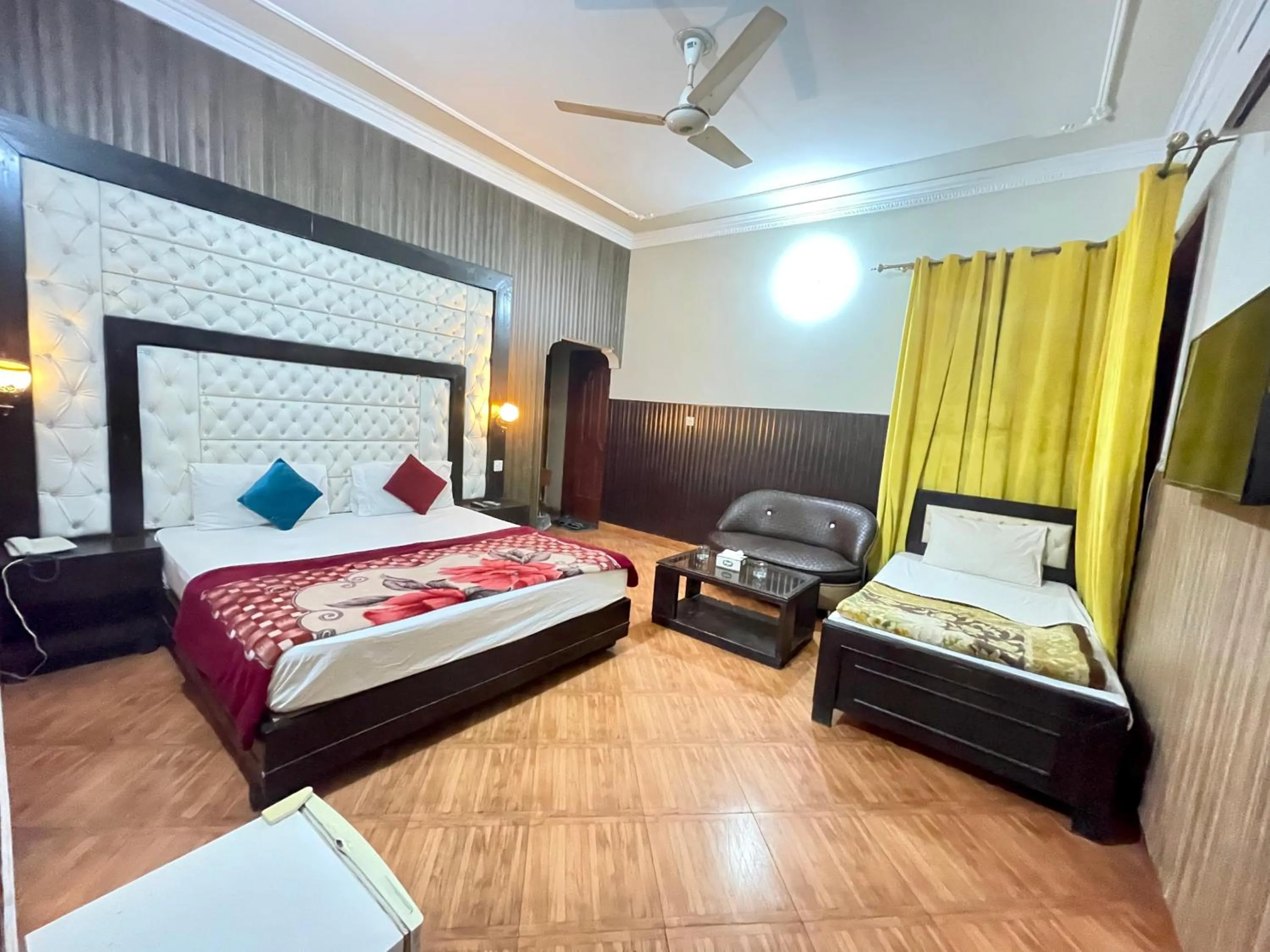 Bed in Hotel Serena Palace