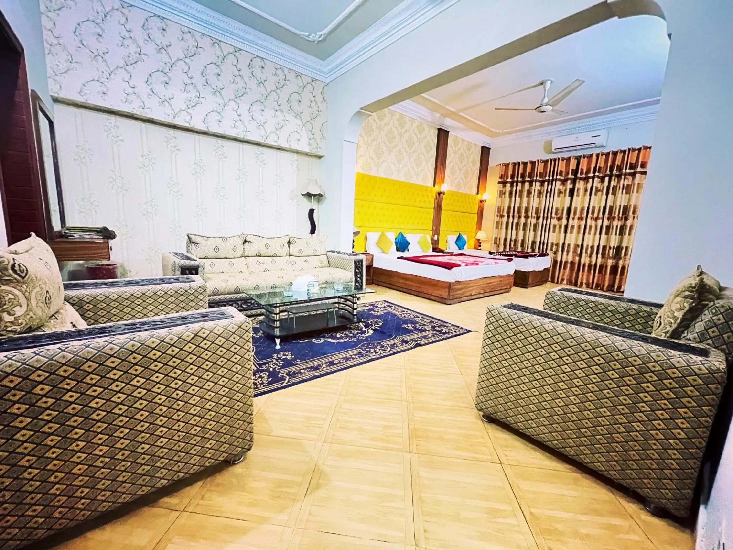 Family Suite in Hotel Serena Palace Family Suite in Hotel Serena Palace