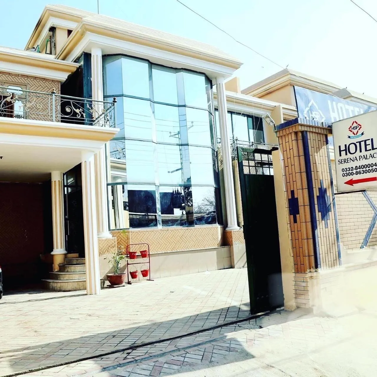 Property building in Hotel Serena Palace