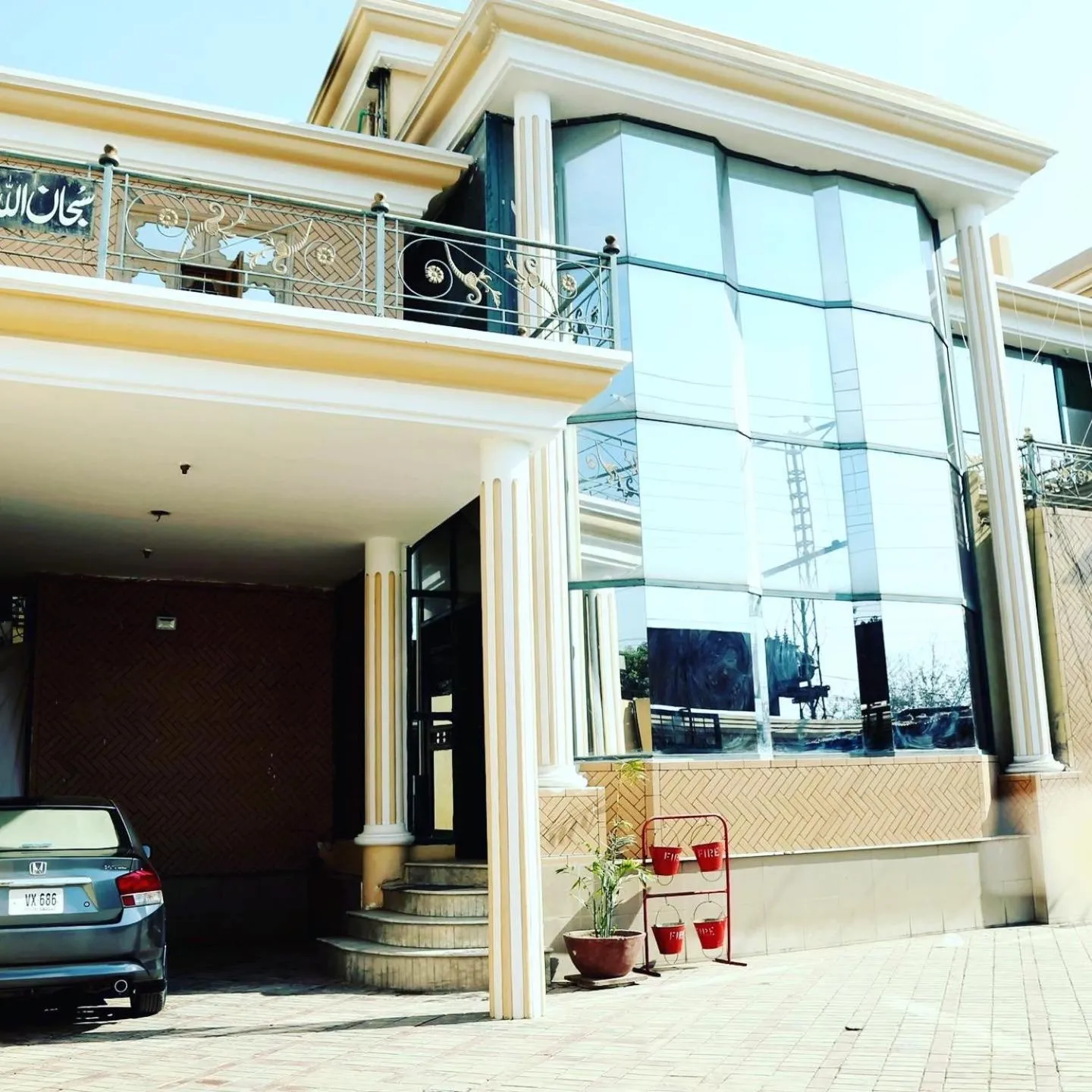 Property building in Hotel Serena Palace