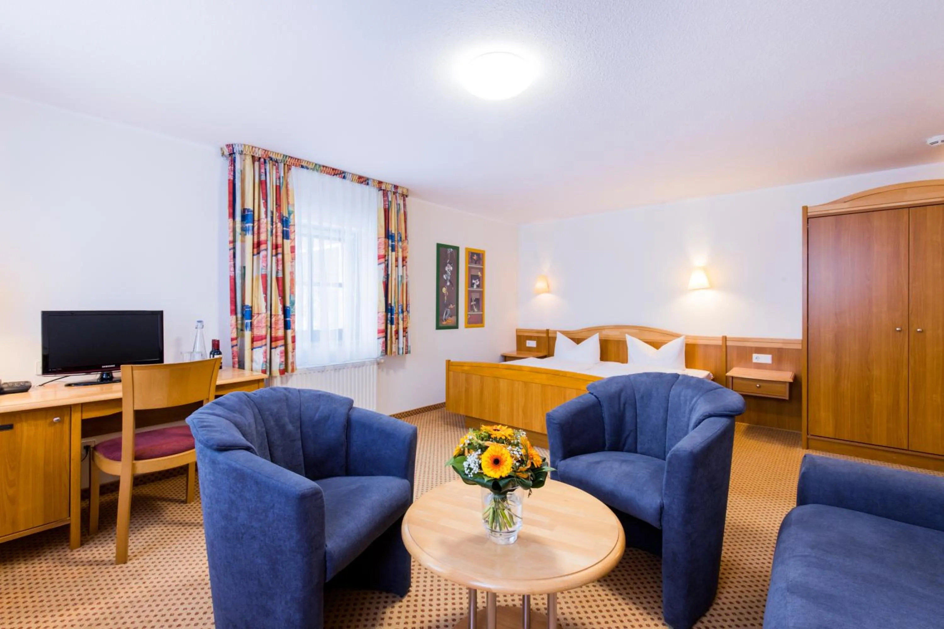 Seating area in Hubertusbaude