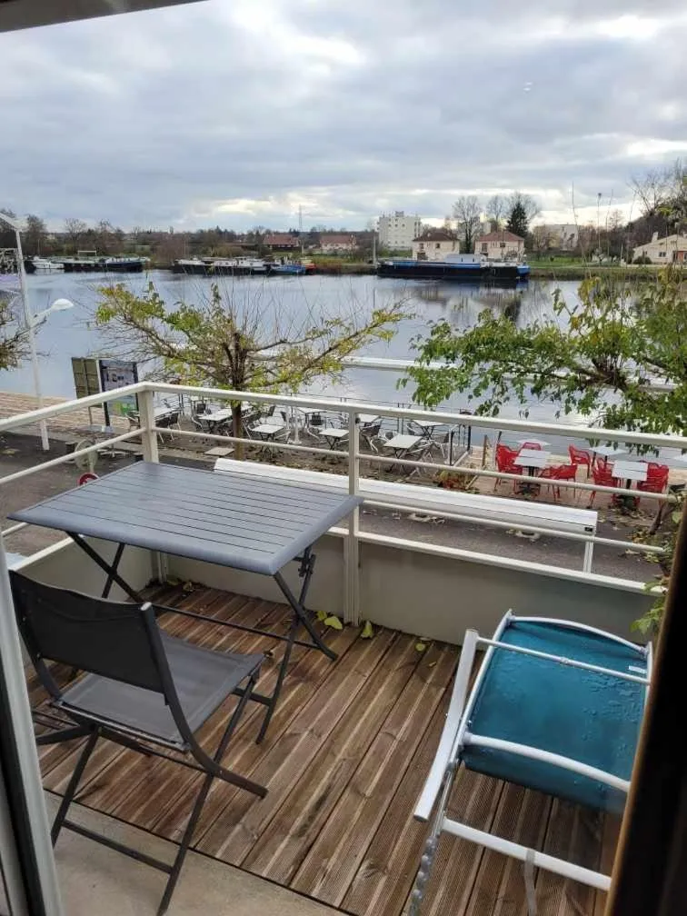 Les chambres de la Cotinière - Bord de Saône - St Jean de Losne