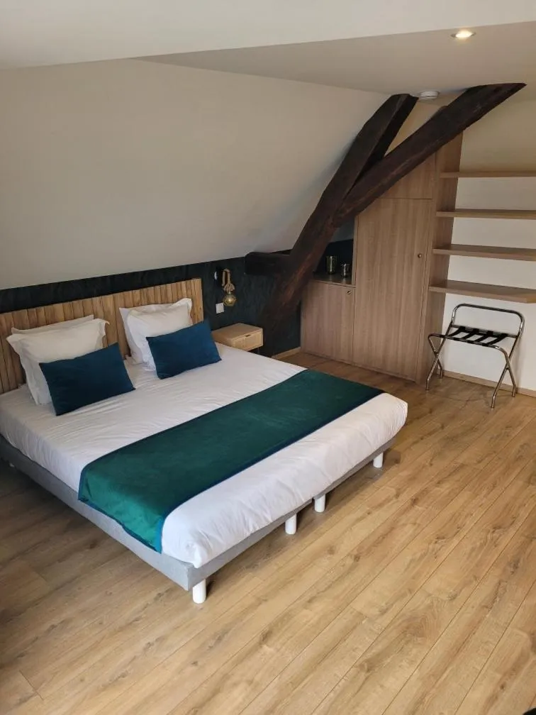 Bed in Les chambres de la Cotinière - Bord de Saône - St Jean de Losne