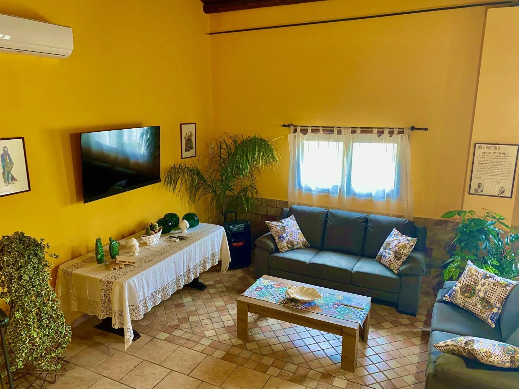 Communal lounge/ TV room in I Gelsomini