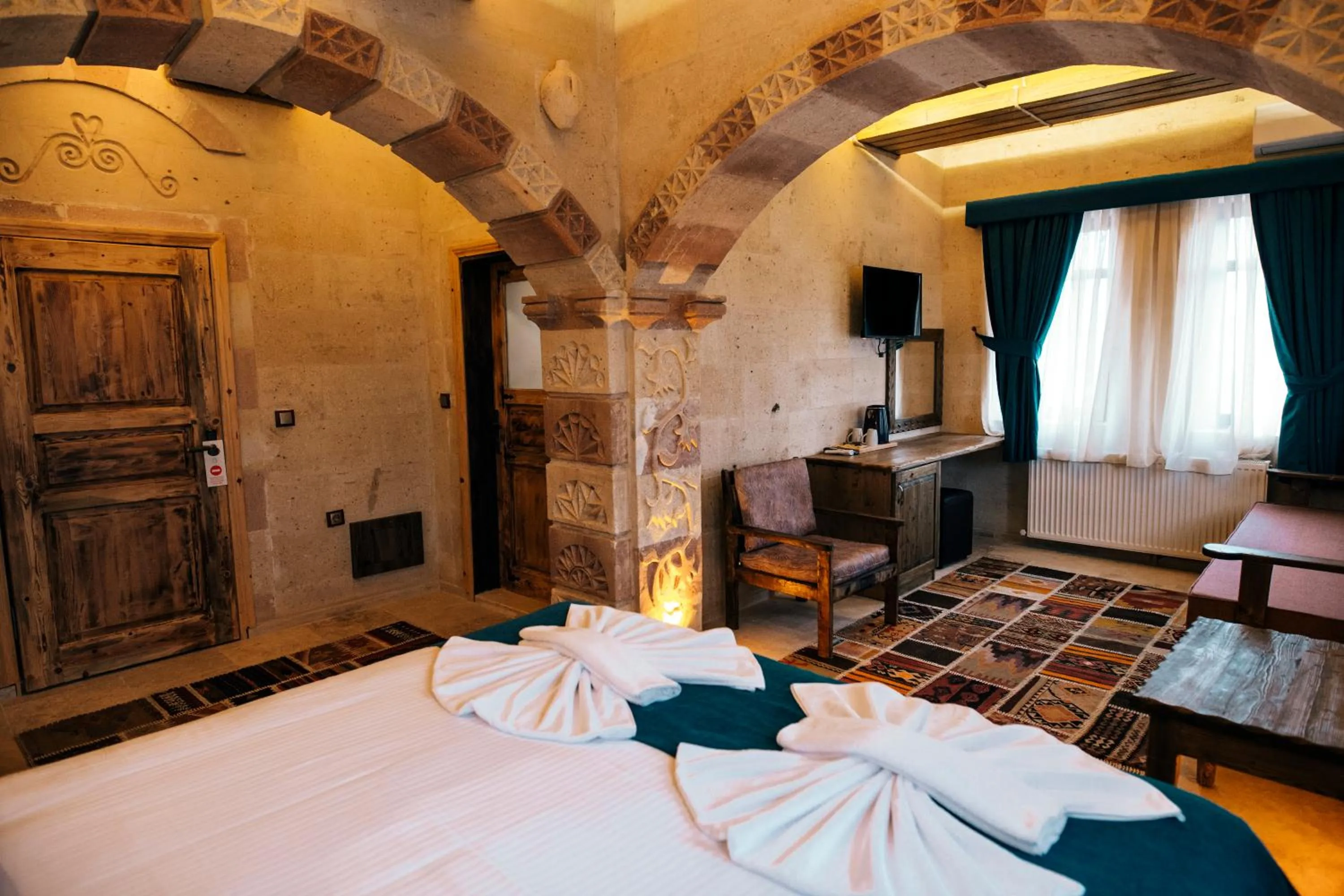 Photo of the whole room, Bed in Wonder of cappadocia