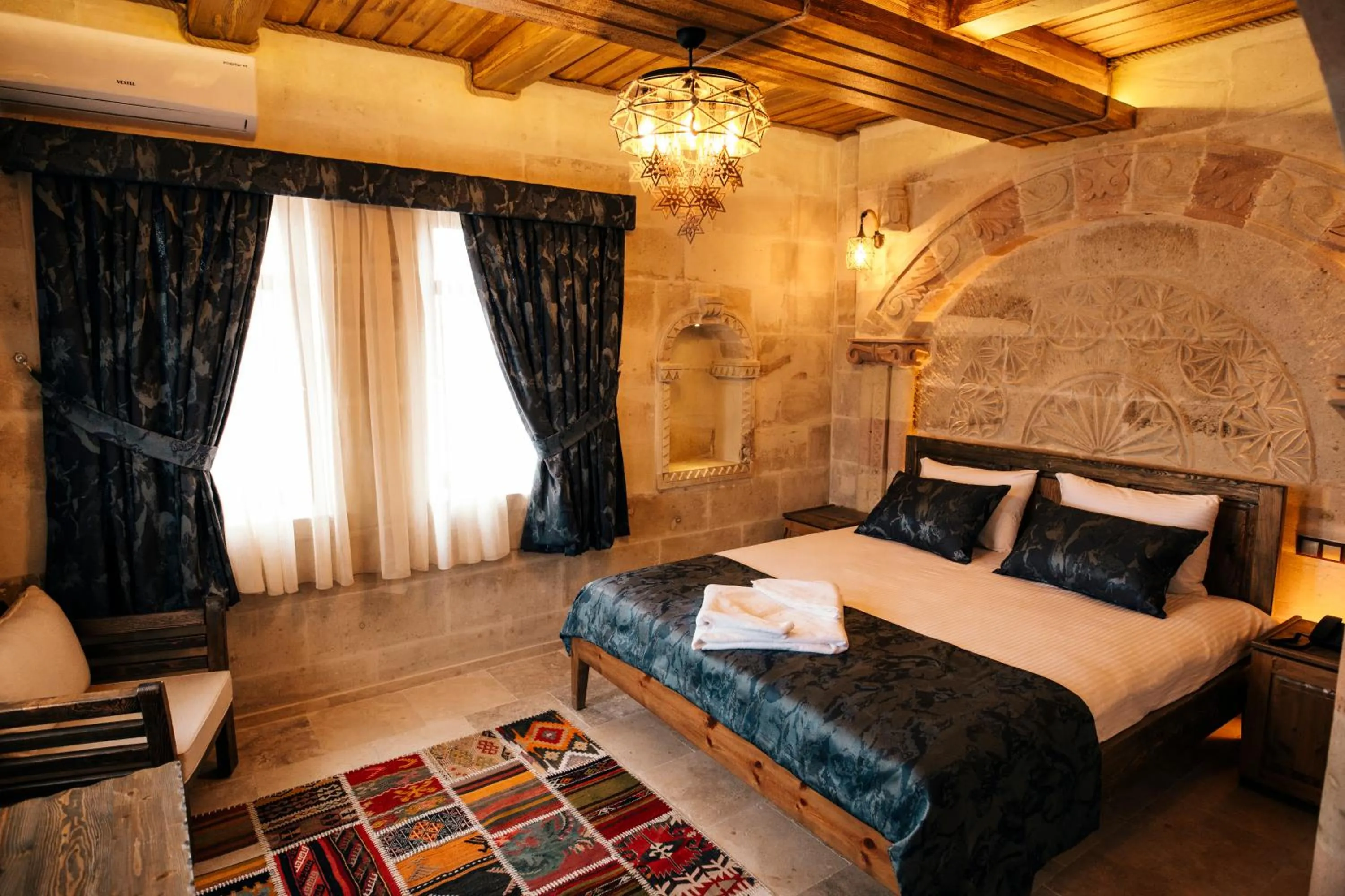 Photo of the whole room, Bed in Wonder of cappadocia