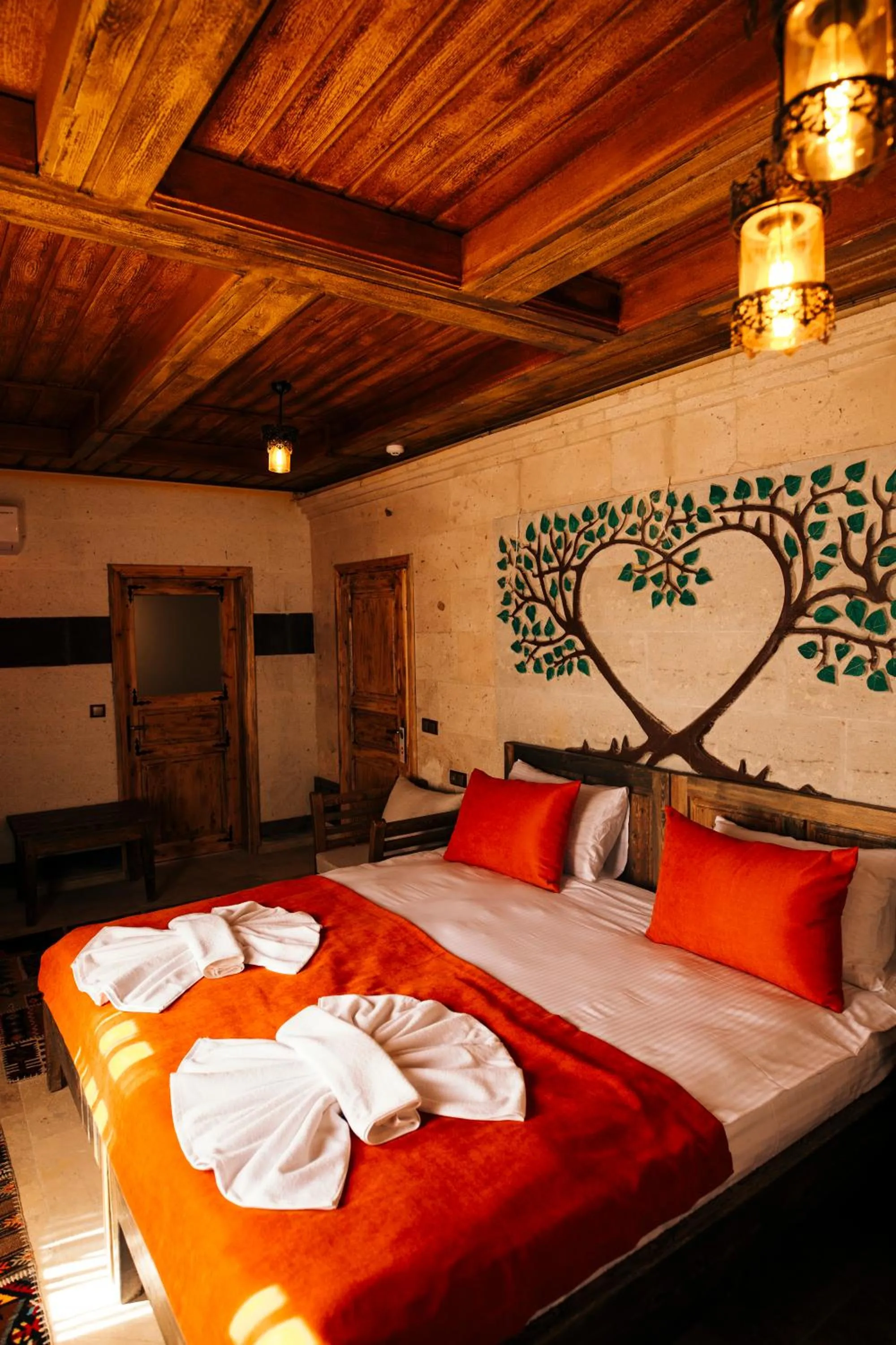 Photo of the whole room, Bed in Wonder of cappadocia