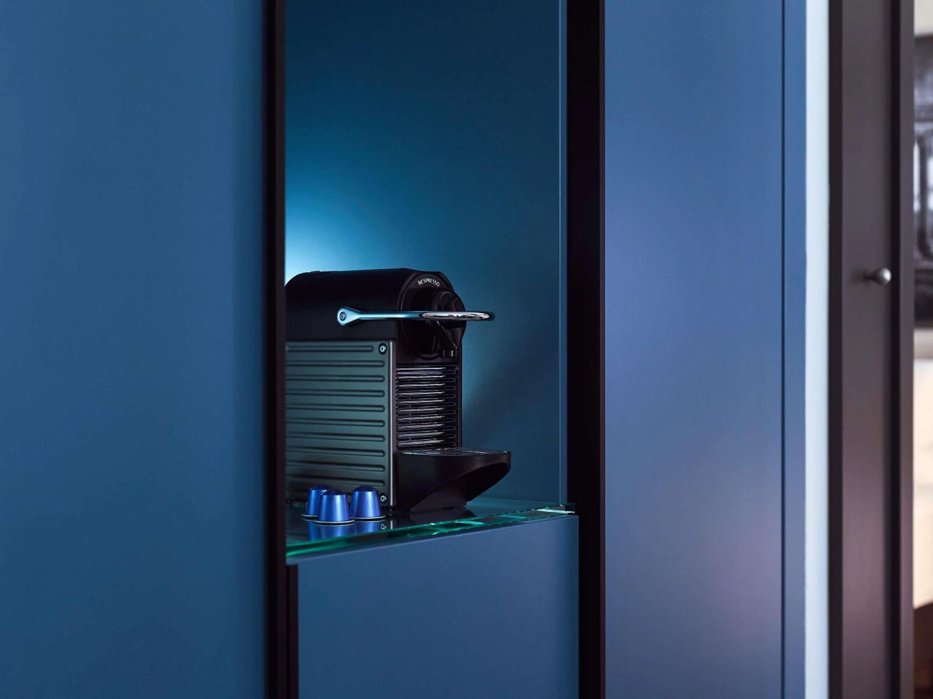 Bedroom in Hotel Mondial am Dom Cologne MGallery