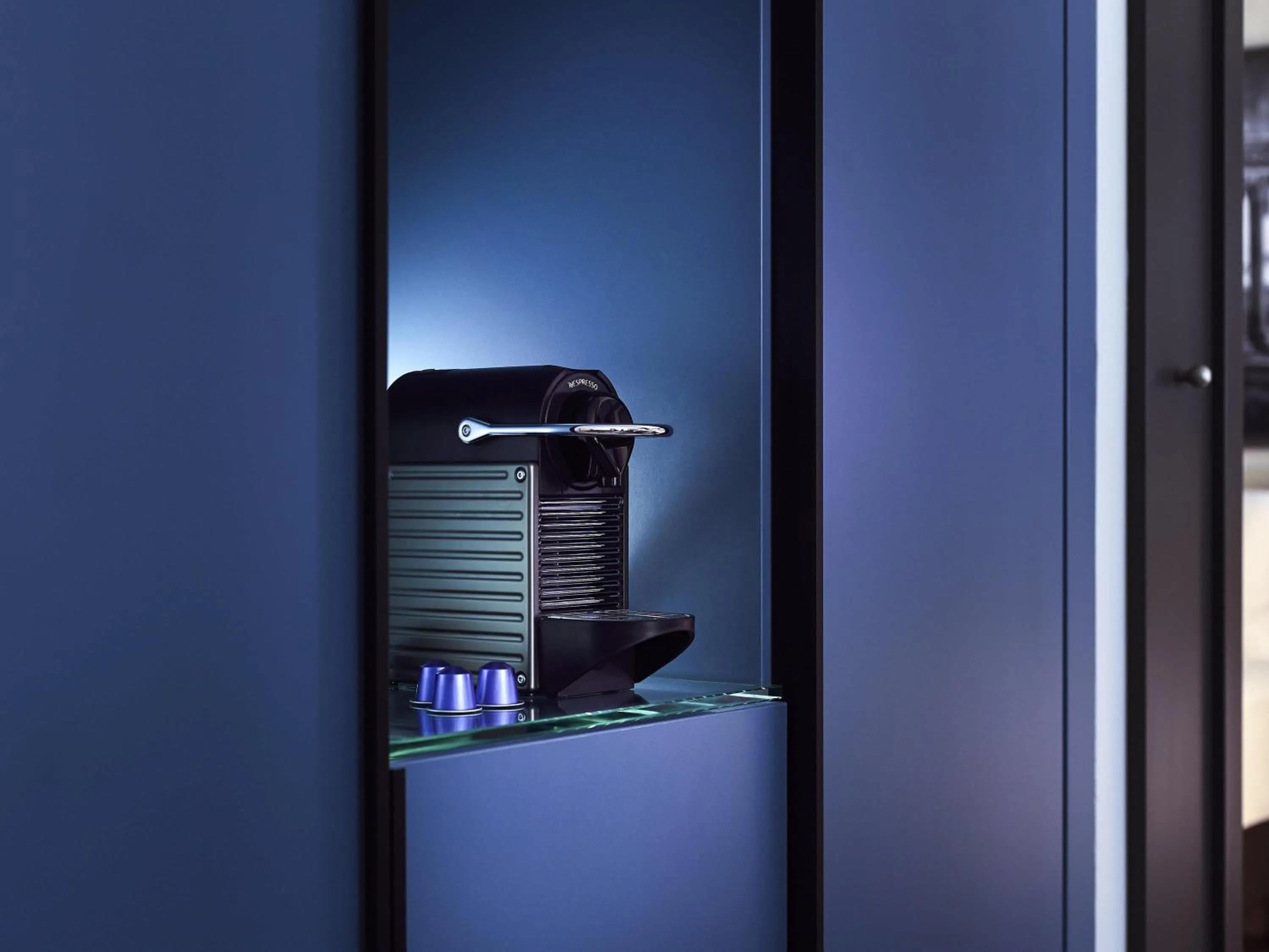 Bedroom in Hotel Mondial am Dom Cologne MGallery