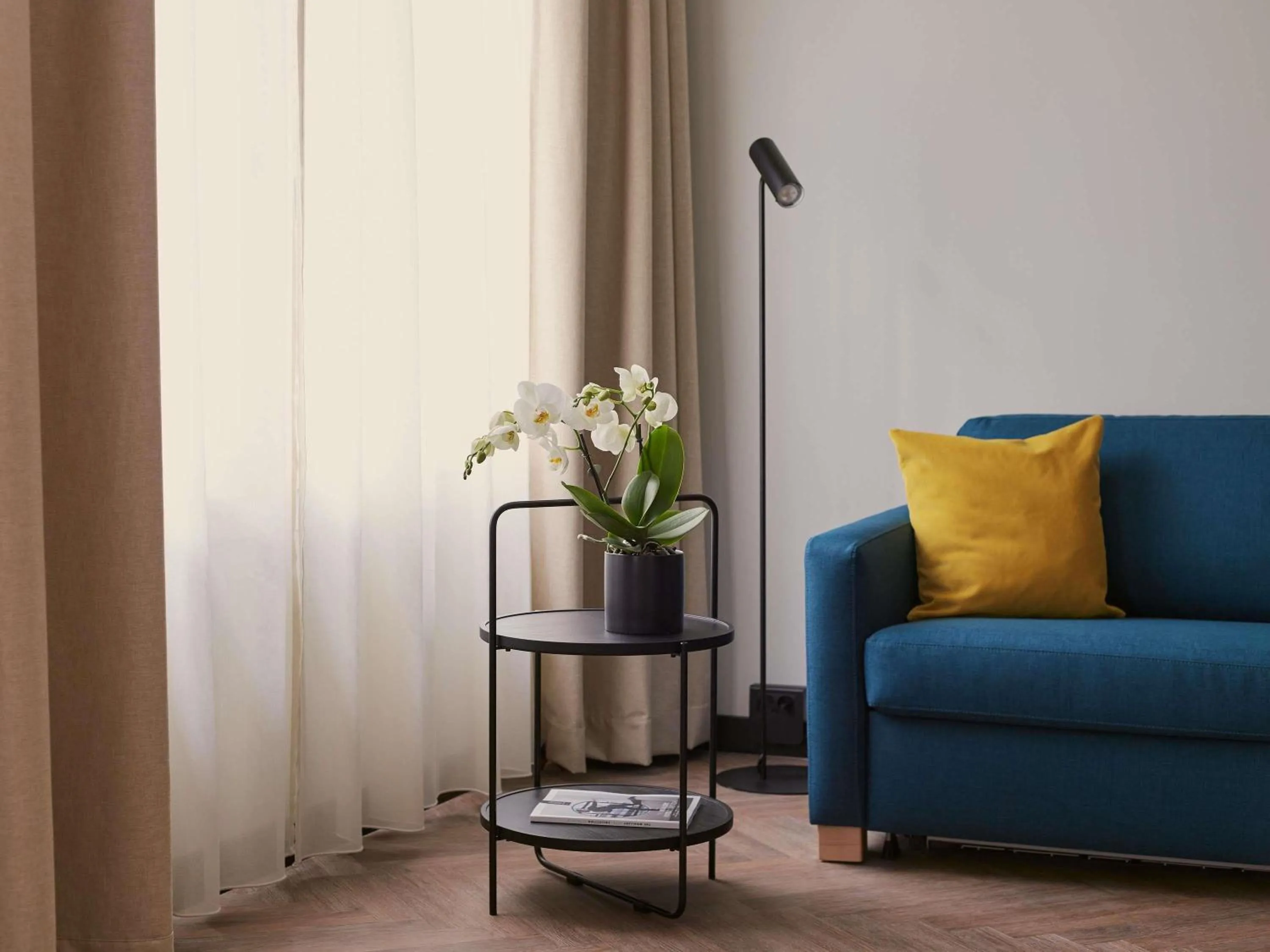 Photo of the whole room in Hotel Mondial am Dom Cologne MGallery