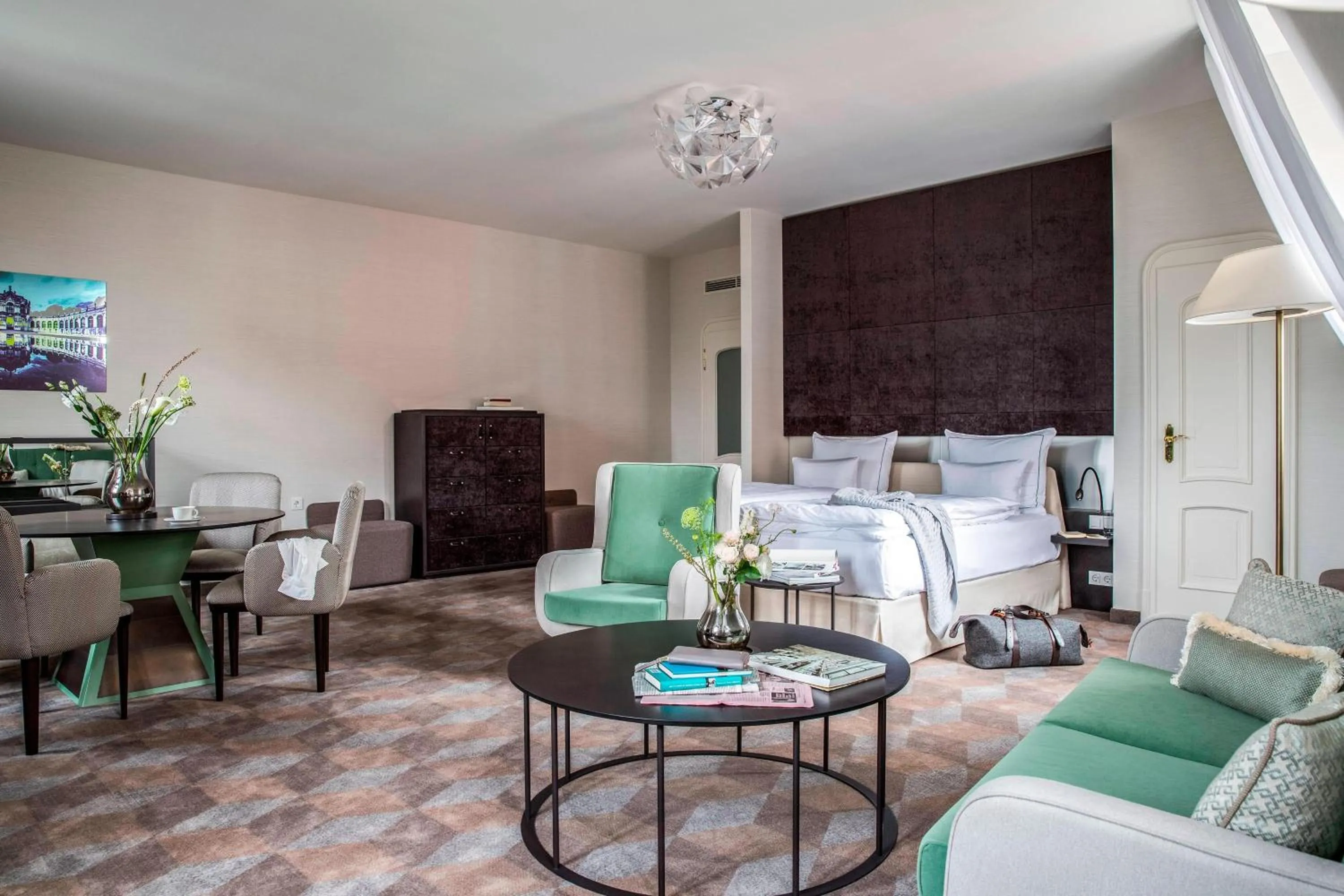 Photo of the whole room in Gewandhaus Dresden, Autograph Collection