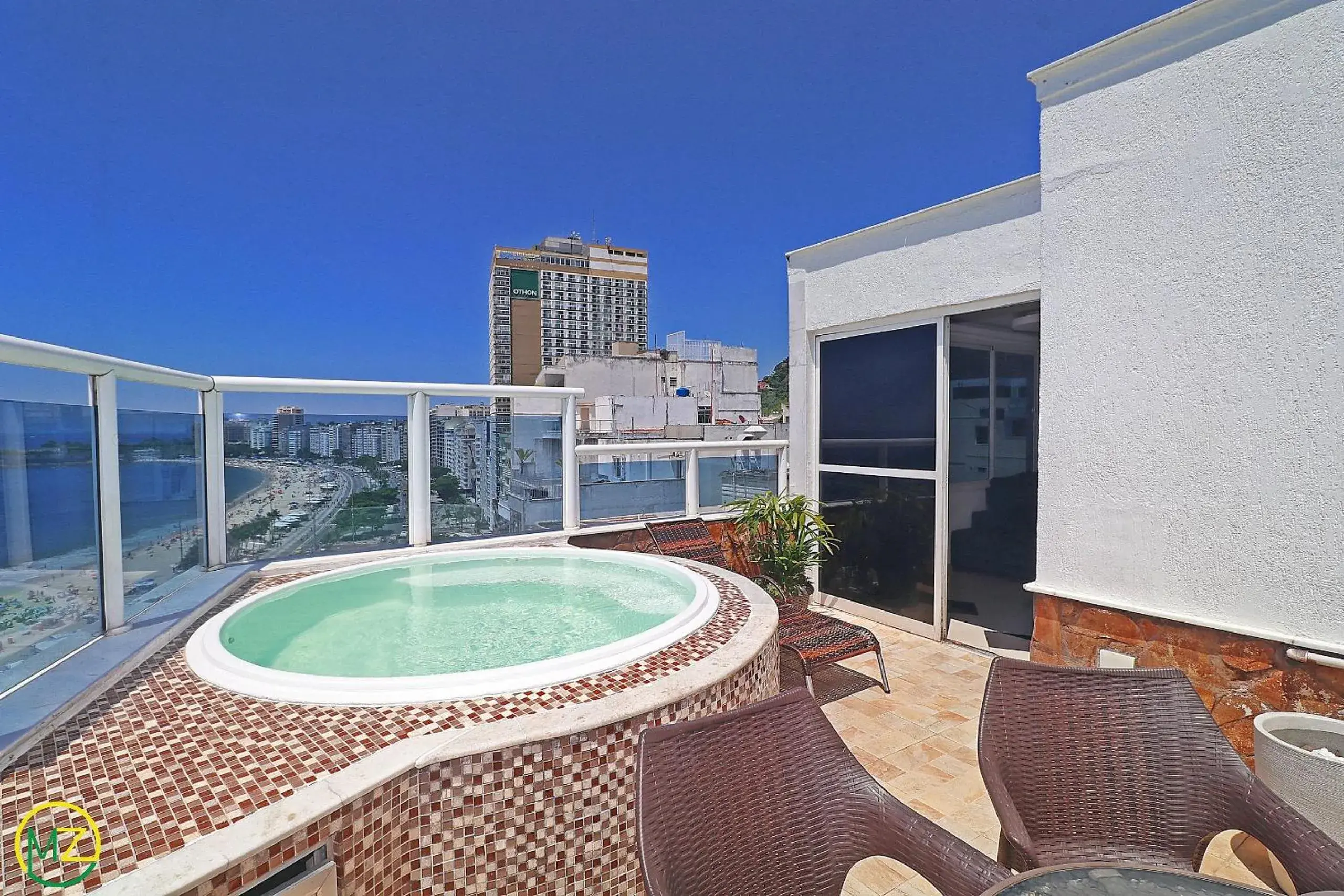 Amazing penthouse with jacuzzi & frontal sea view Amazing penthouse with jacuzzi & frontal sea view