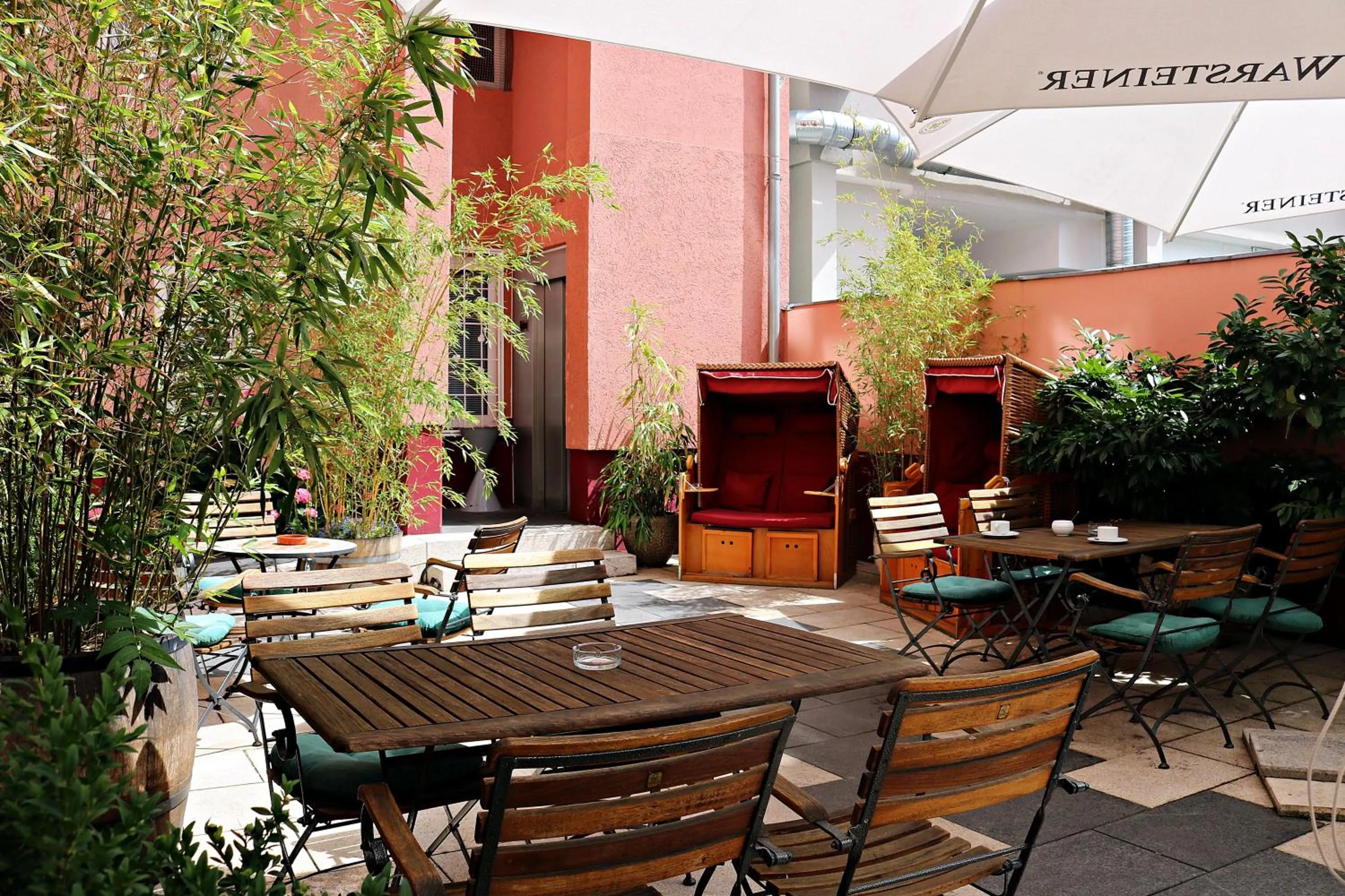 Restaurant/places to eat in Air in Berlin