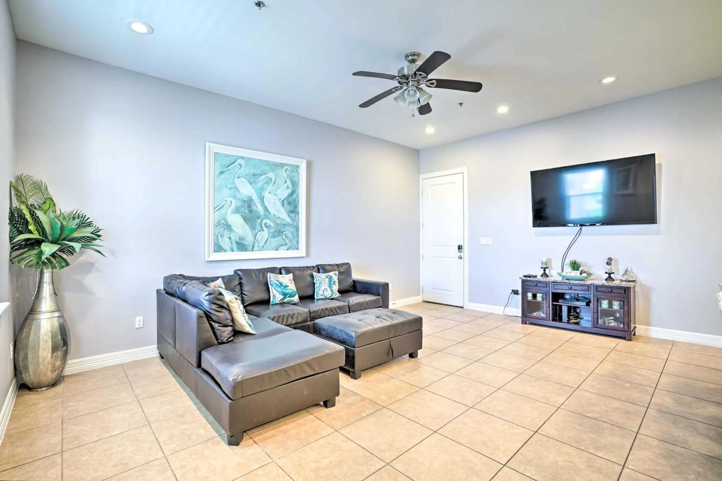 Updated Fiesta Isles Condo with Bay Views and Pool!