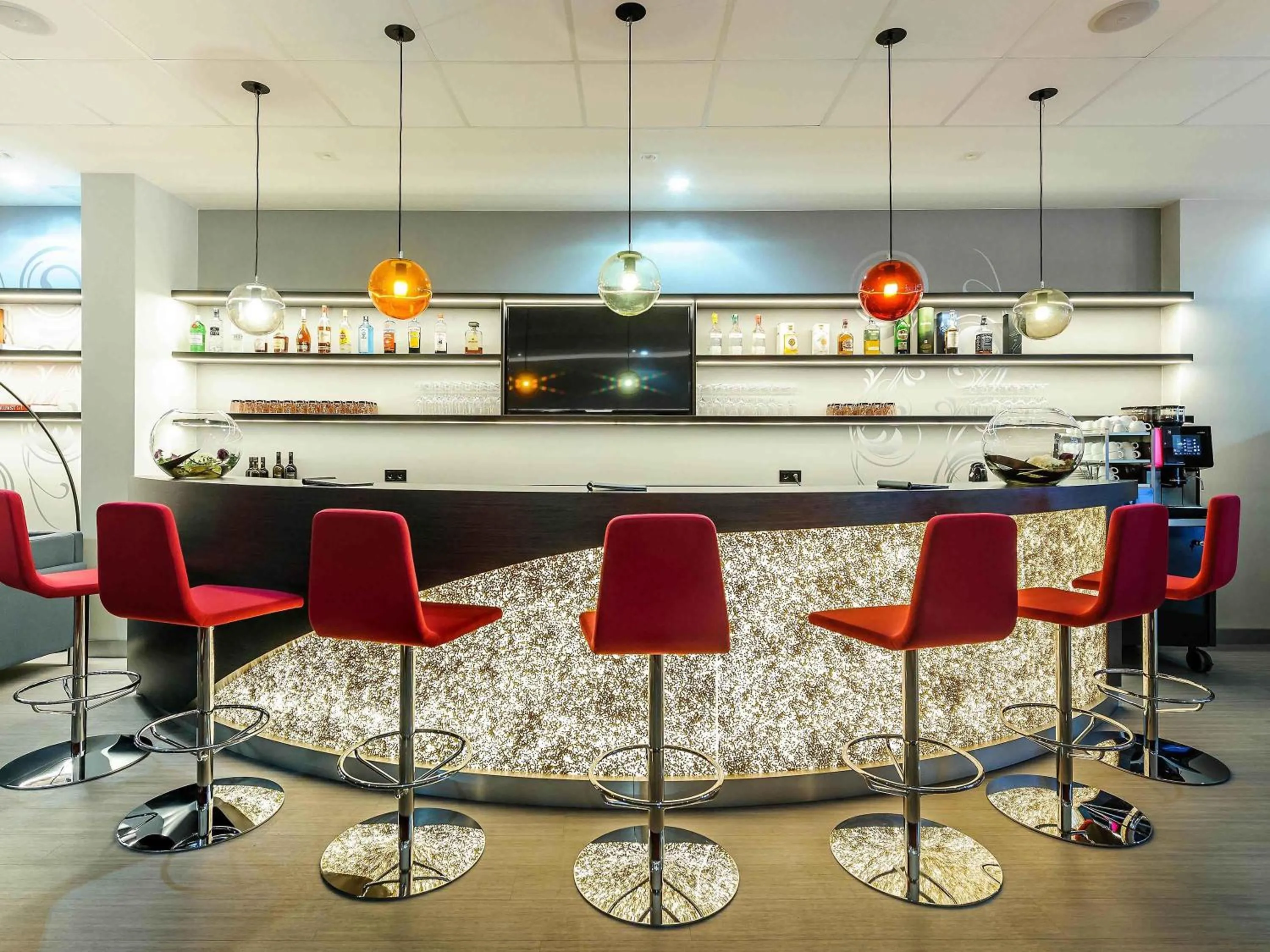 Lounge or bar in Mercure Hotel Düsseldorf Zentrum