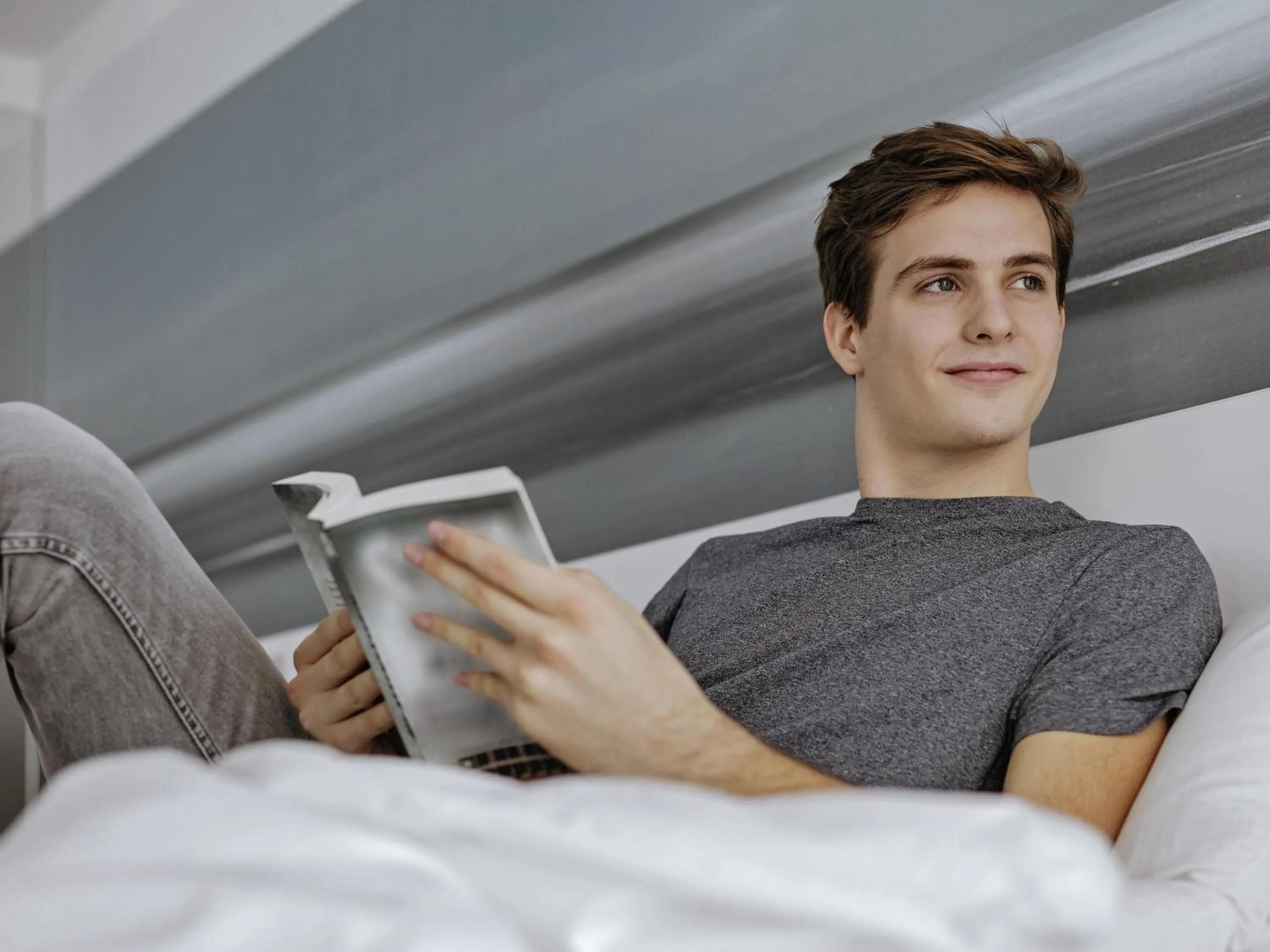Bedroom in Mercure Hotel Düsseldorf Zentrum
