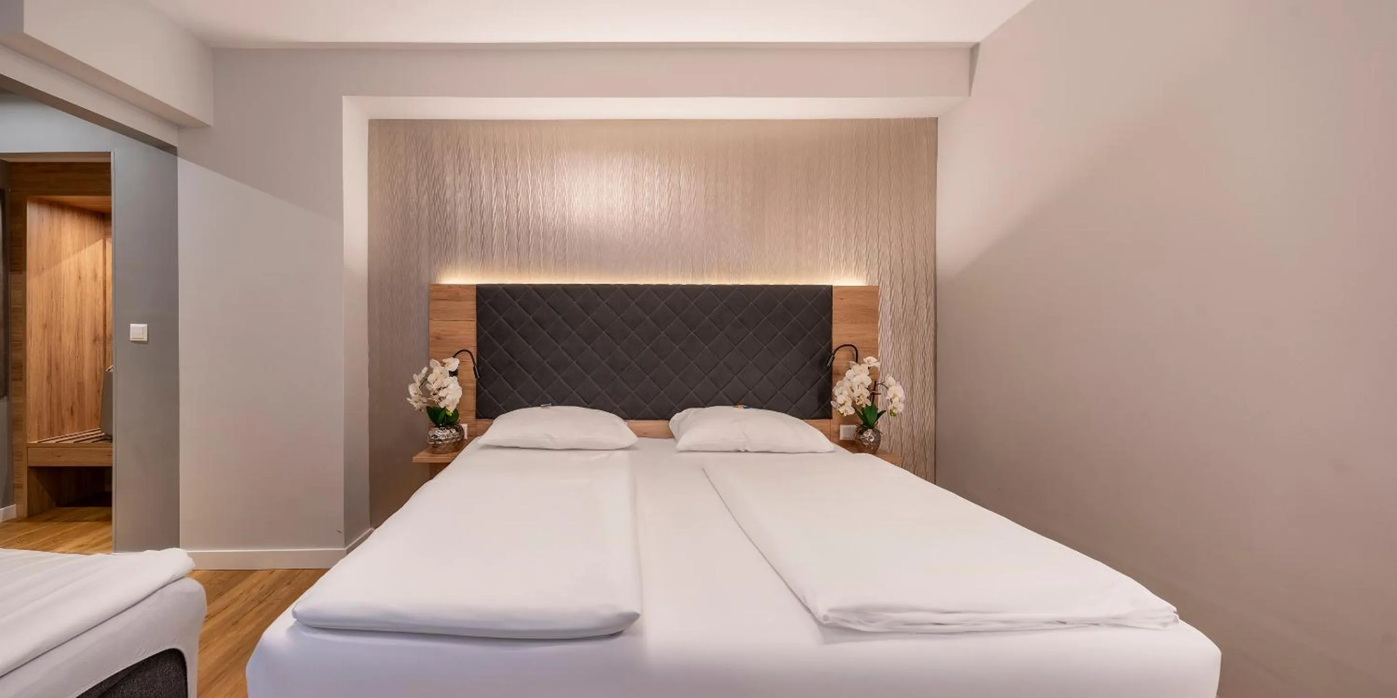 Bed in PLAZA INN Rieker Stuttgart Hauptbahnhof