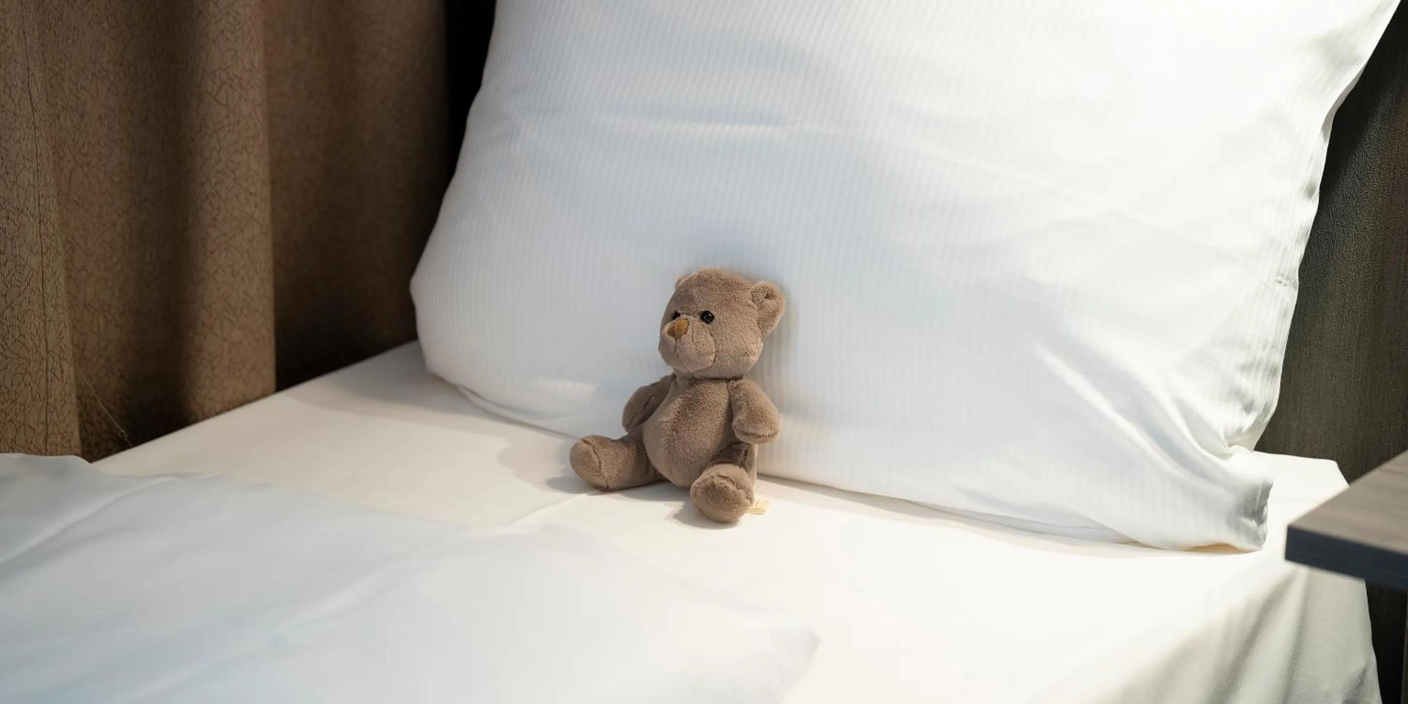 Bedroom, Bed in PLAZA INN Rieker Stuttgart Hauptbahnhof