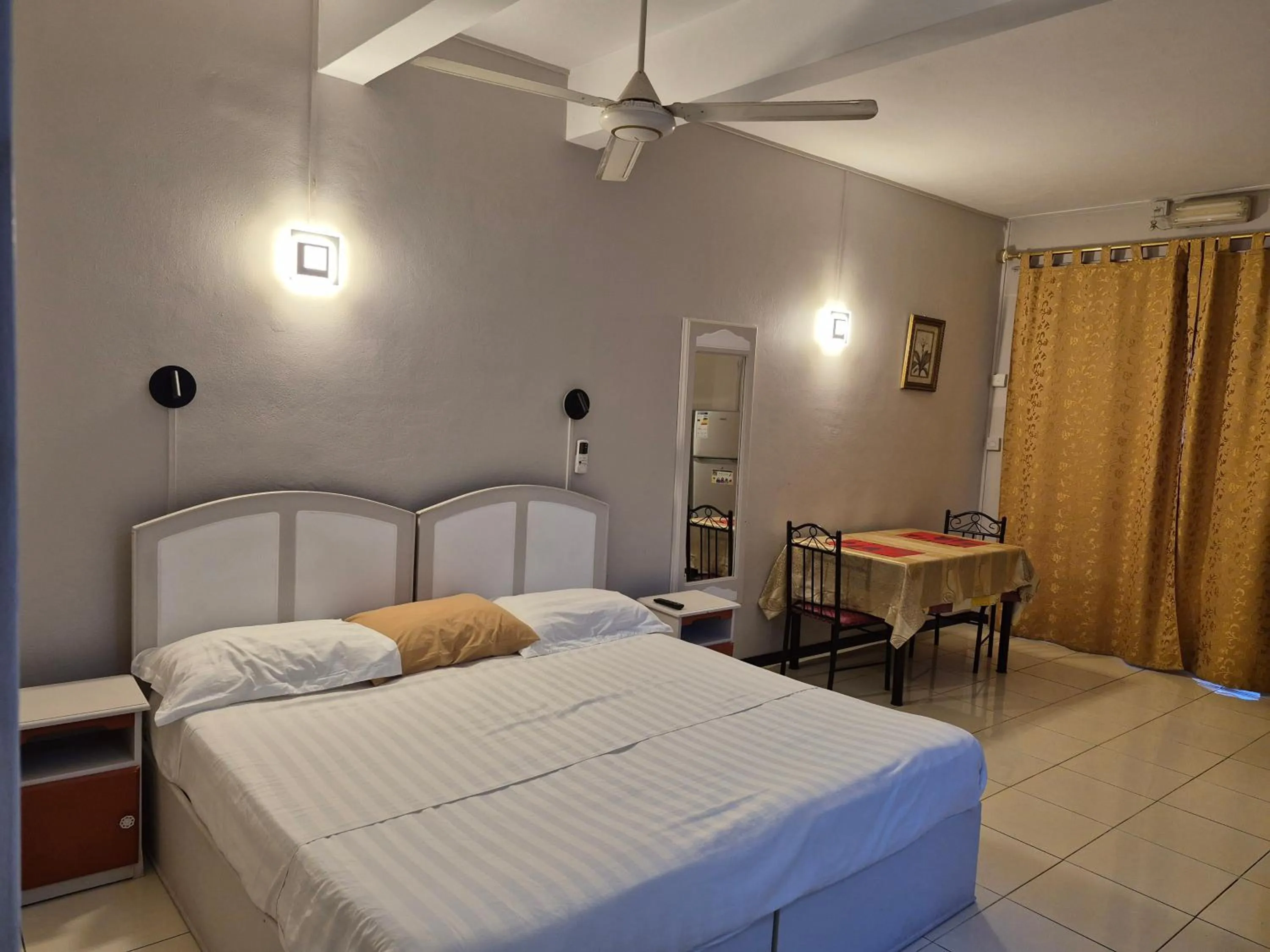 Bed in Monalysa Holidays