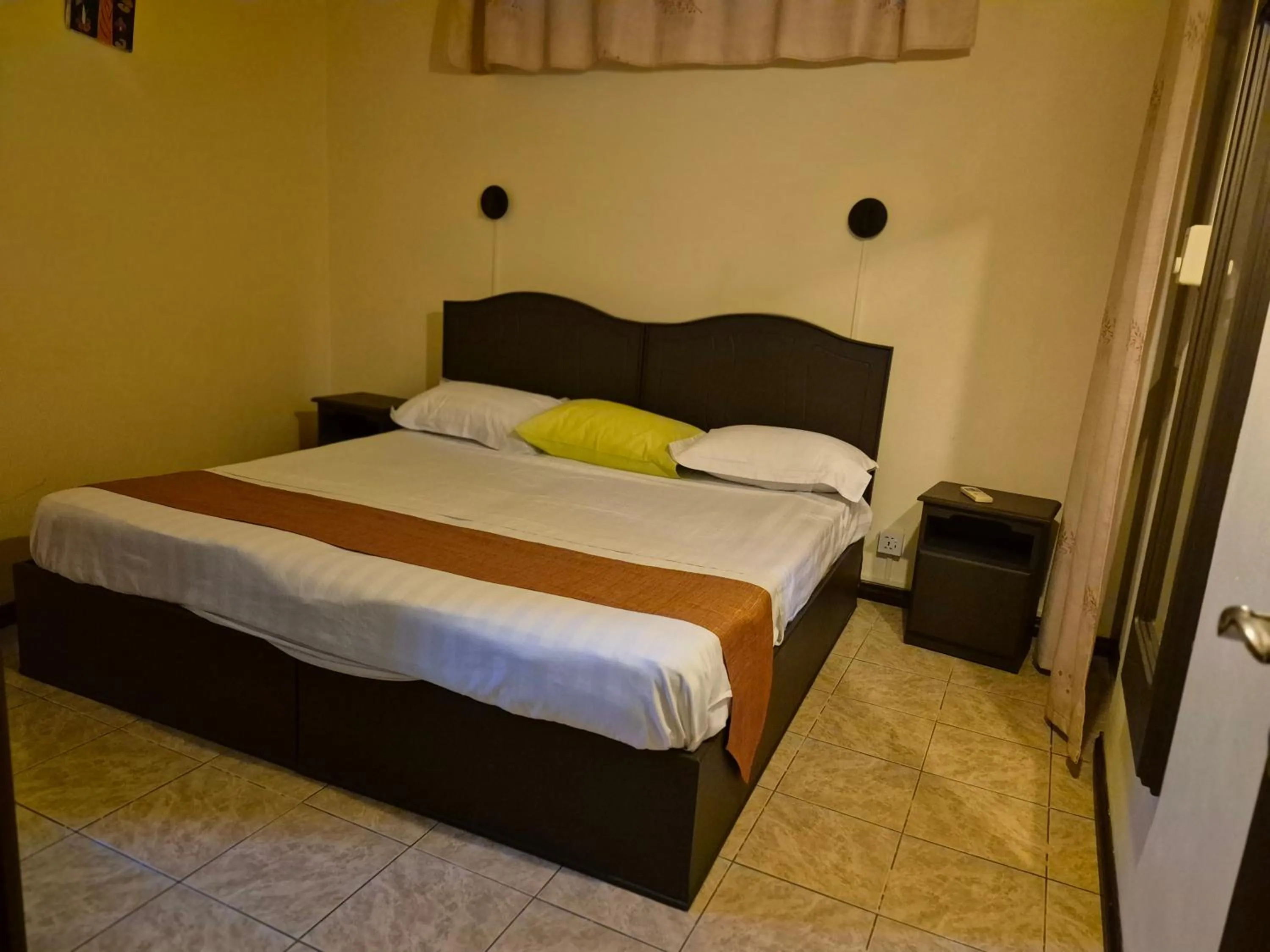 Bed in Monalysa Holidays