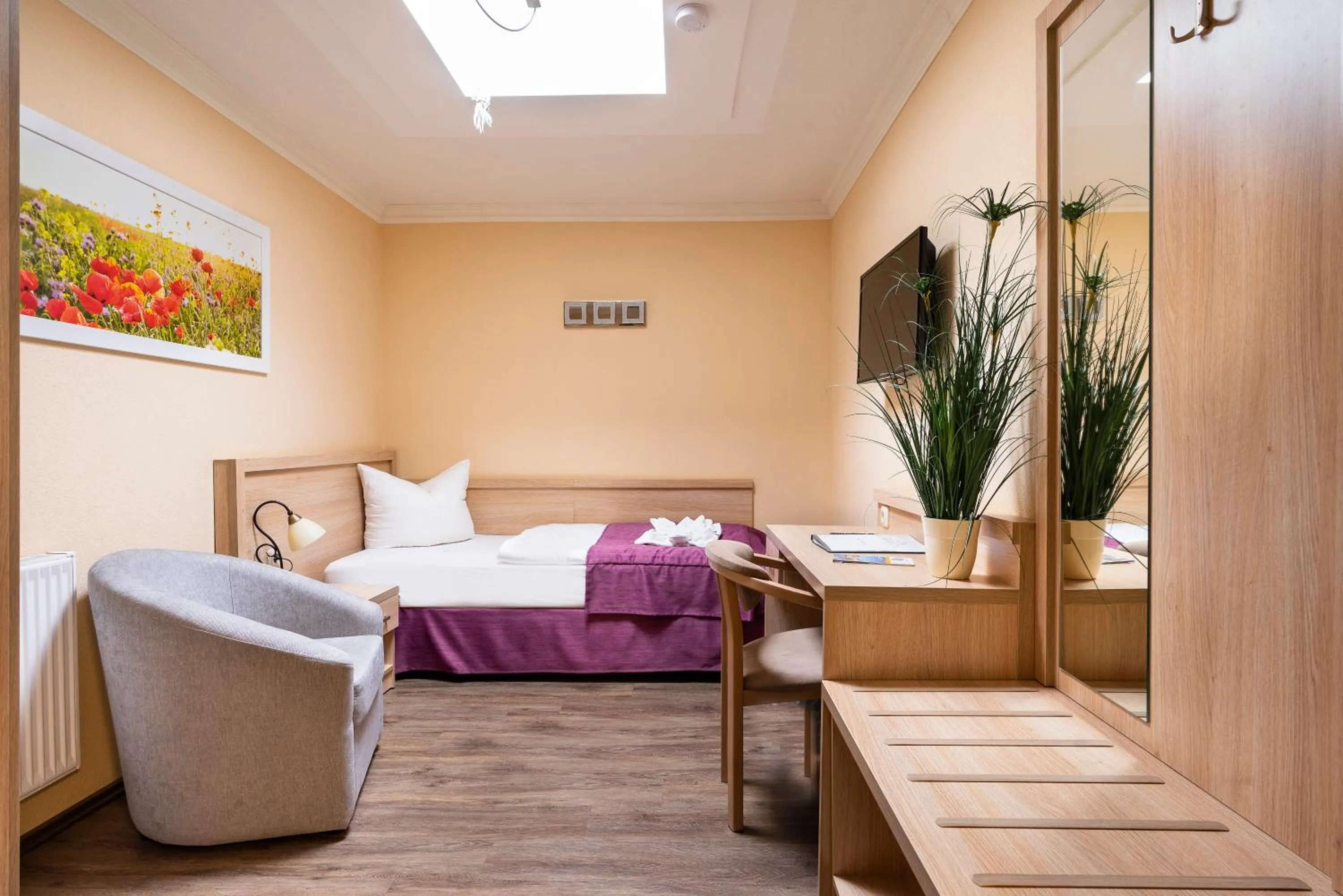 Bed in Cityhotel Bernburg