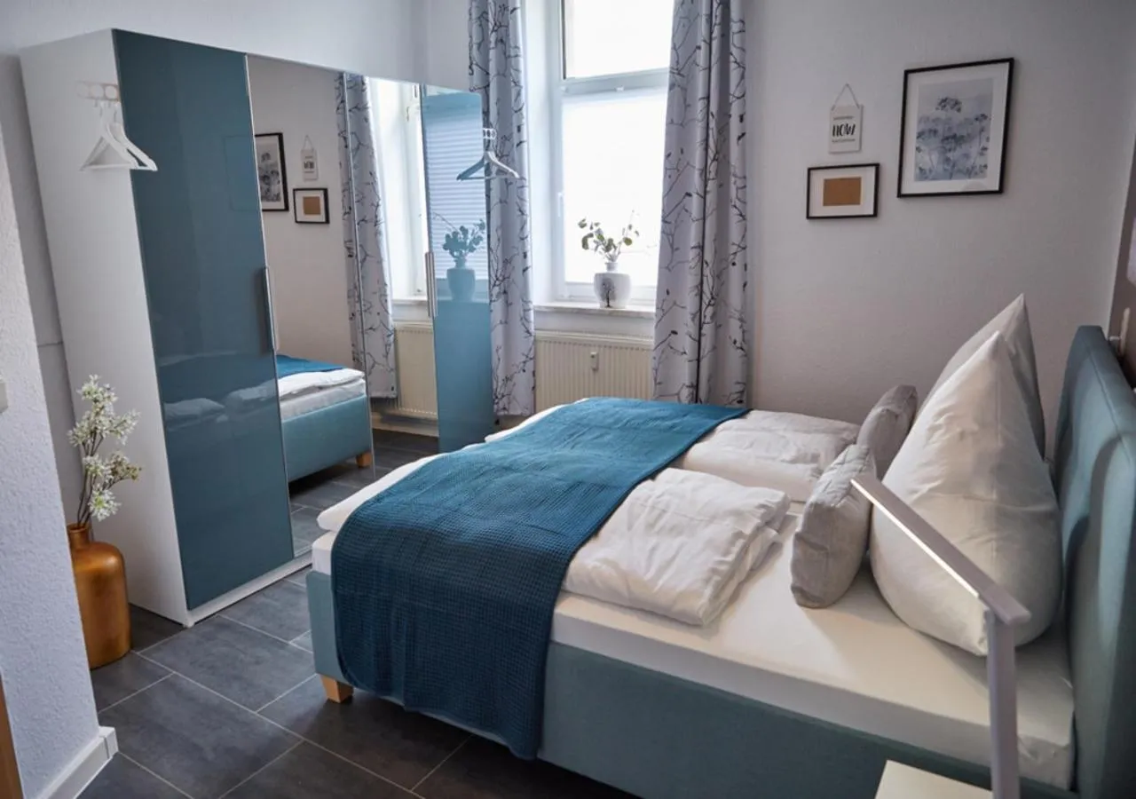 Bedroom, Bed in Cityhotel Bernburg