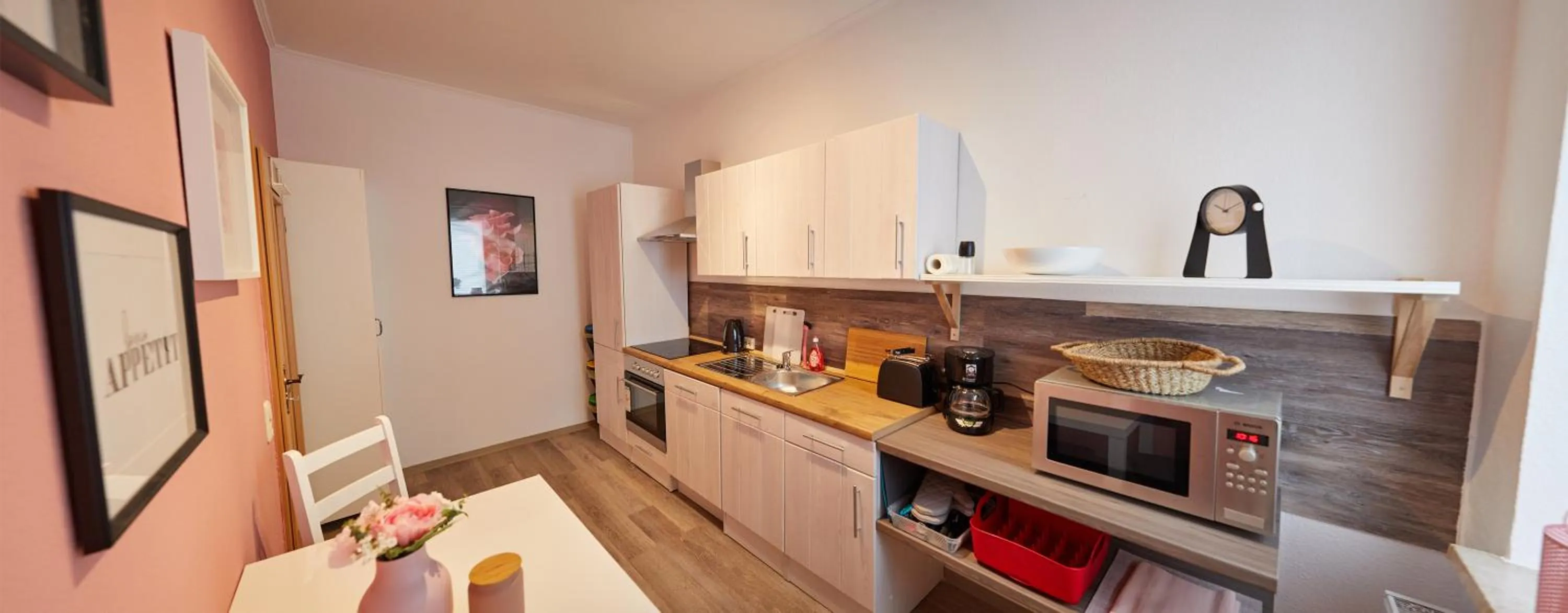 Kitchen or kitchenette in Cityhotel Bernburg