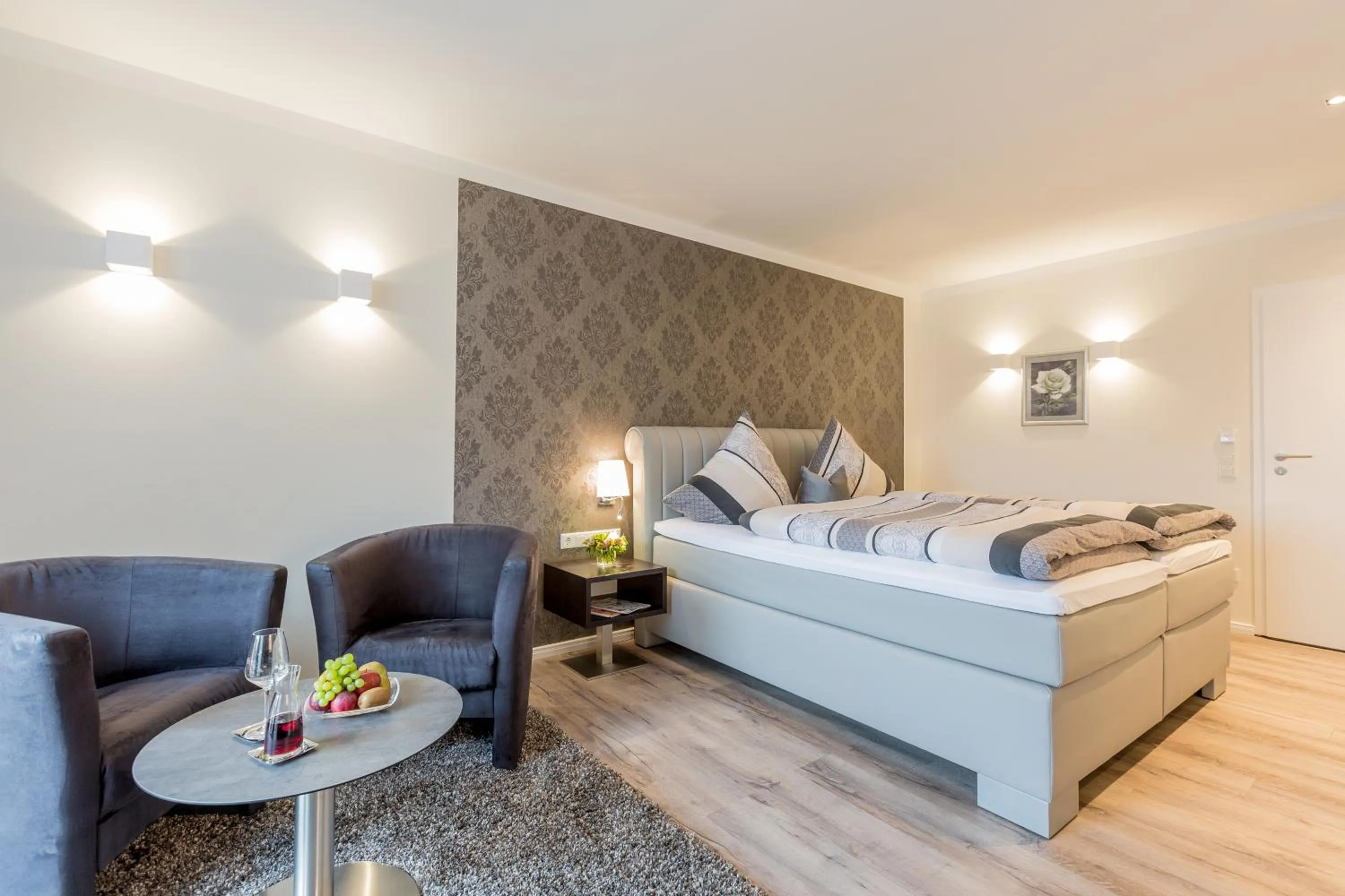 Photo of the whole room, Bed in Landhotel Bartmann