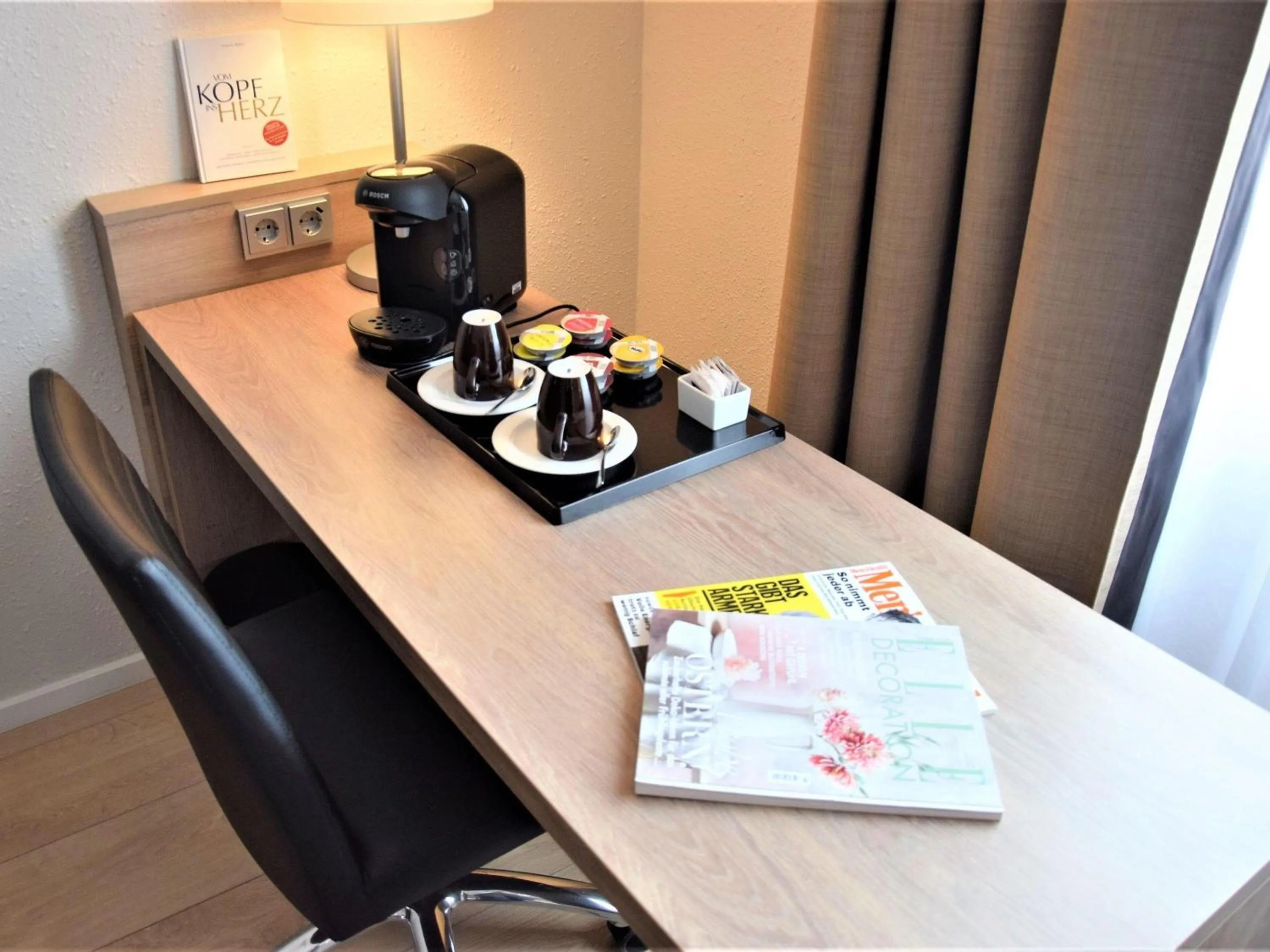 Bedroom in Mercure Aachen Europaplatz