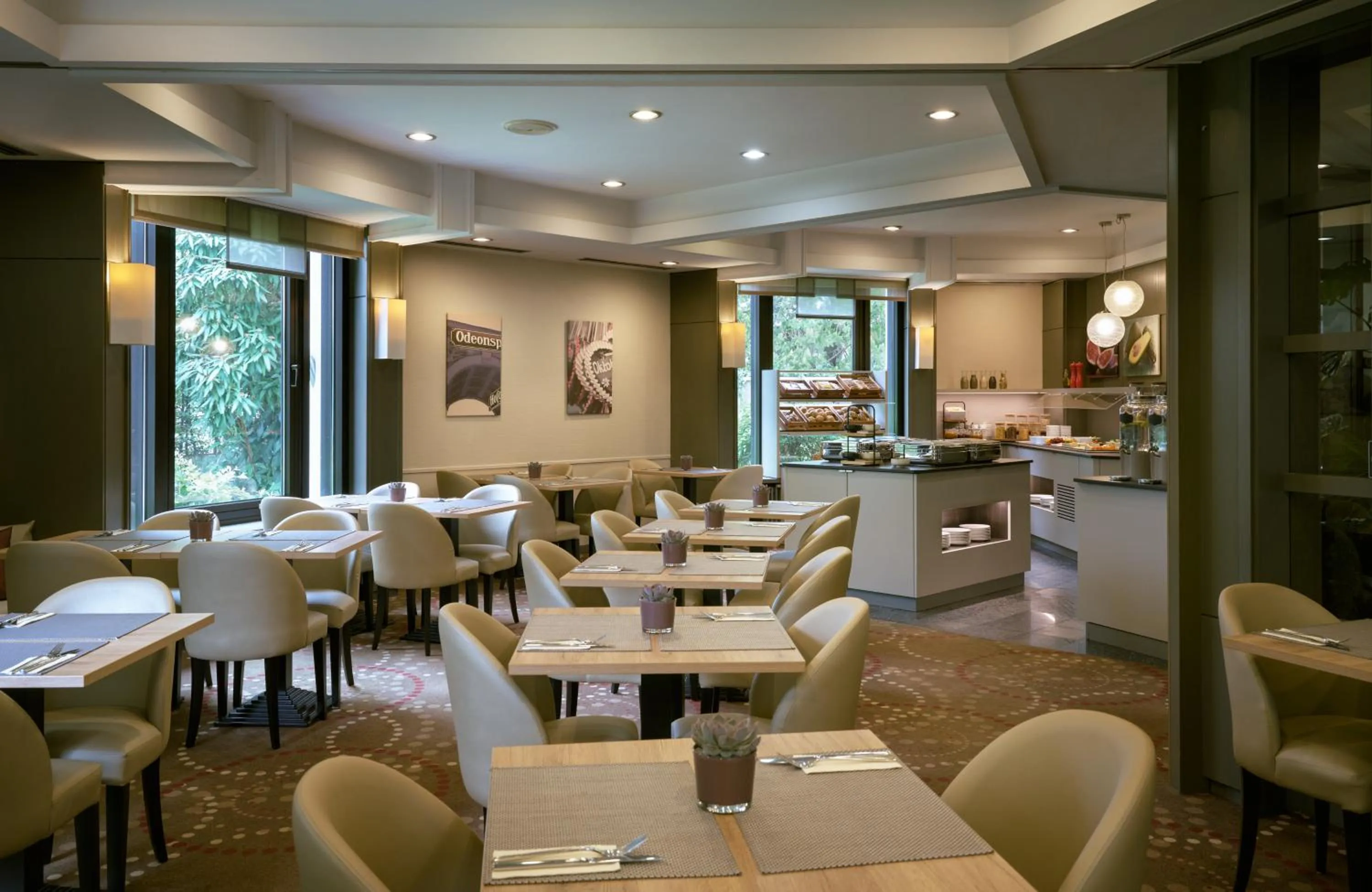 Breakfast in Leonardo Hotel Munich City North