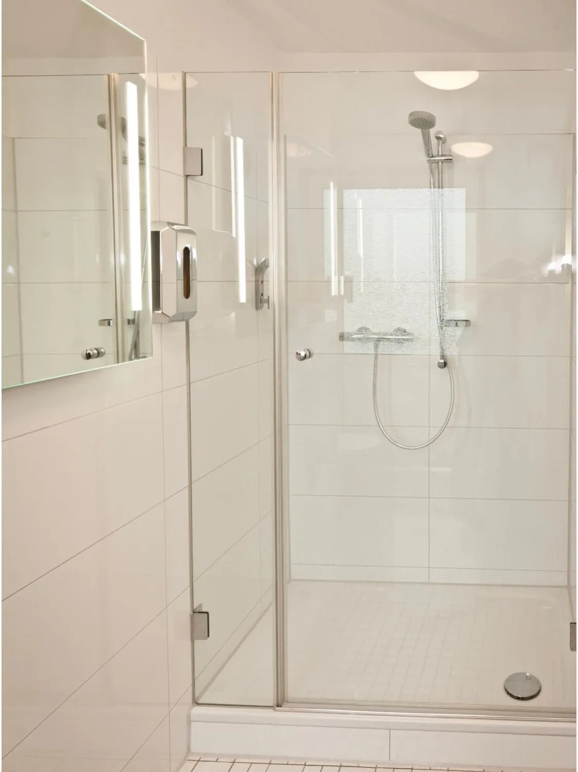 Bathroom in Hotel Edel Weiss